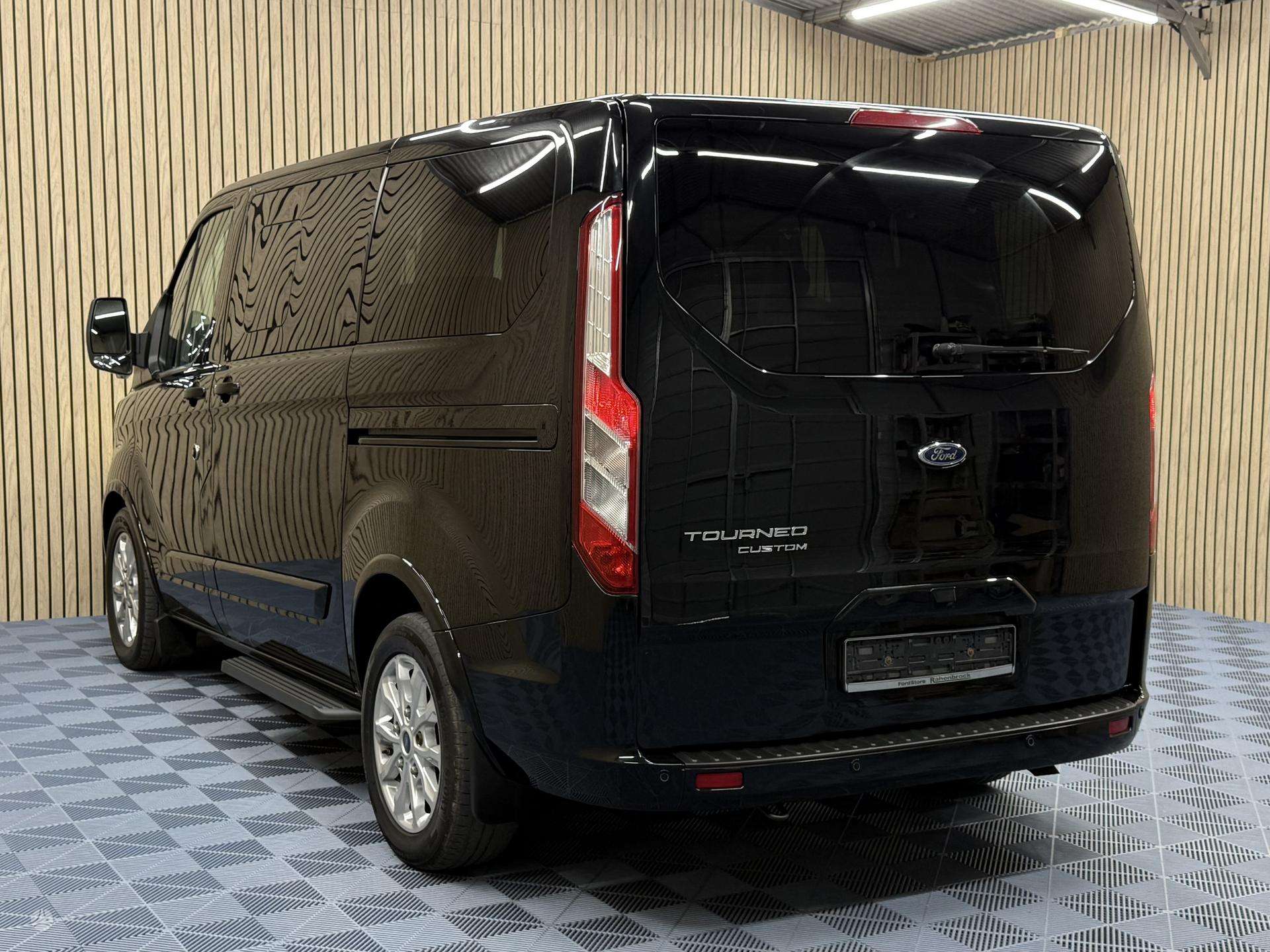 Ford Tourneo Custom
