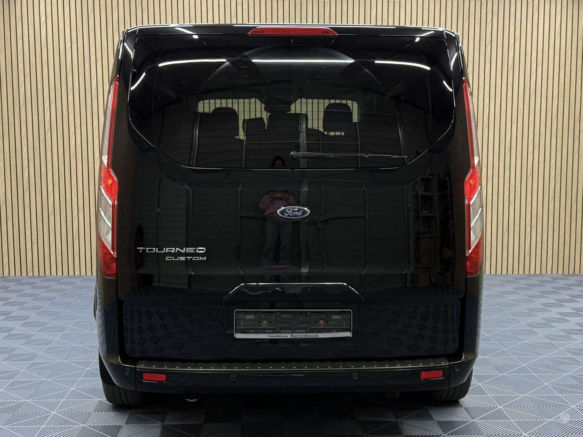 Ford Tourneo Custom