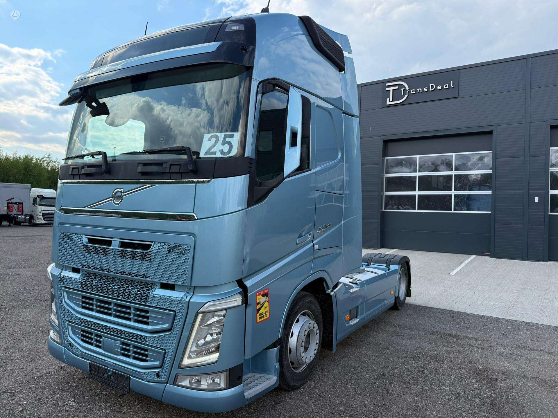 Volvo FH460 XL Retarder Low deck
