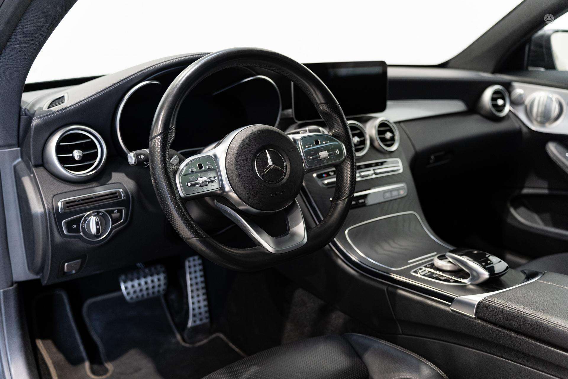 Mercedes-Benz C300