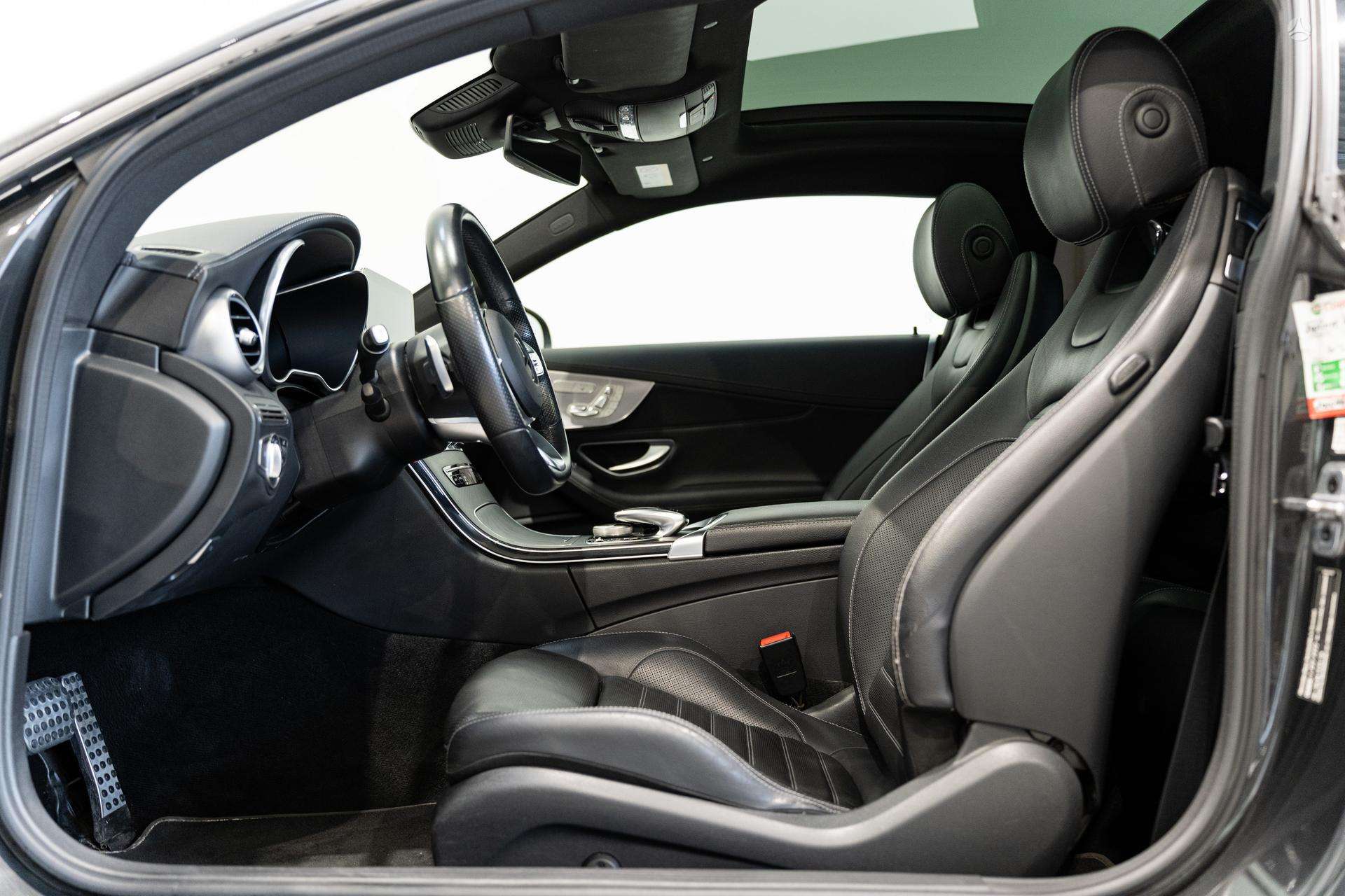 Mercedes-Benz C300