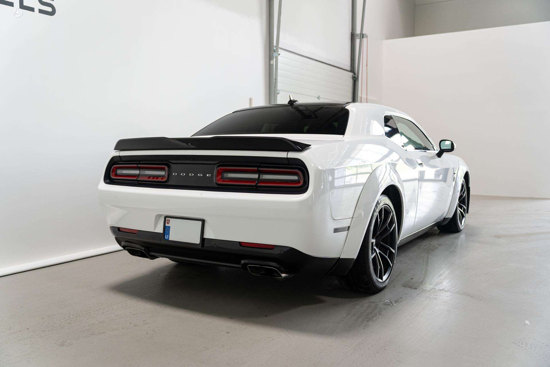Dodge Challenger