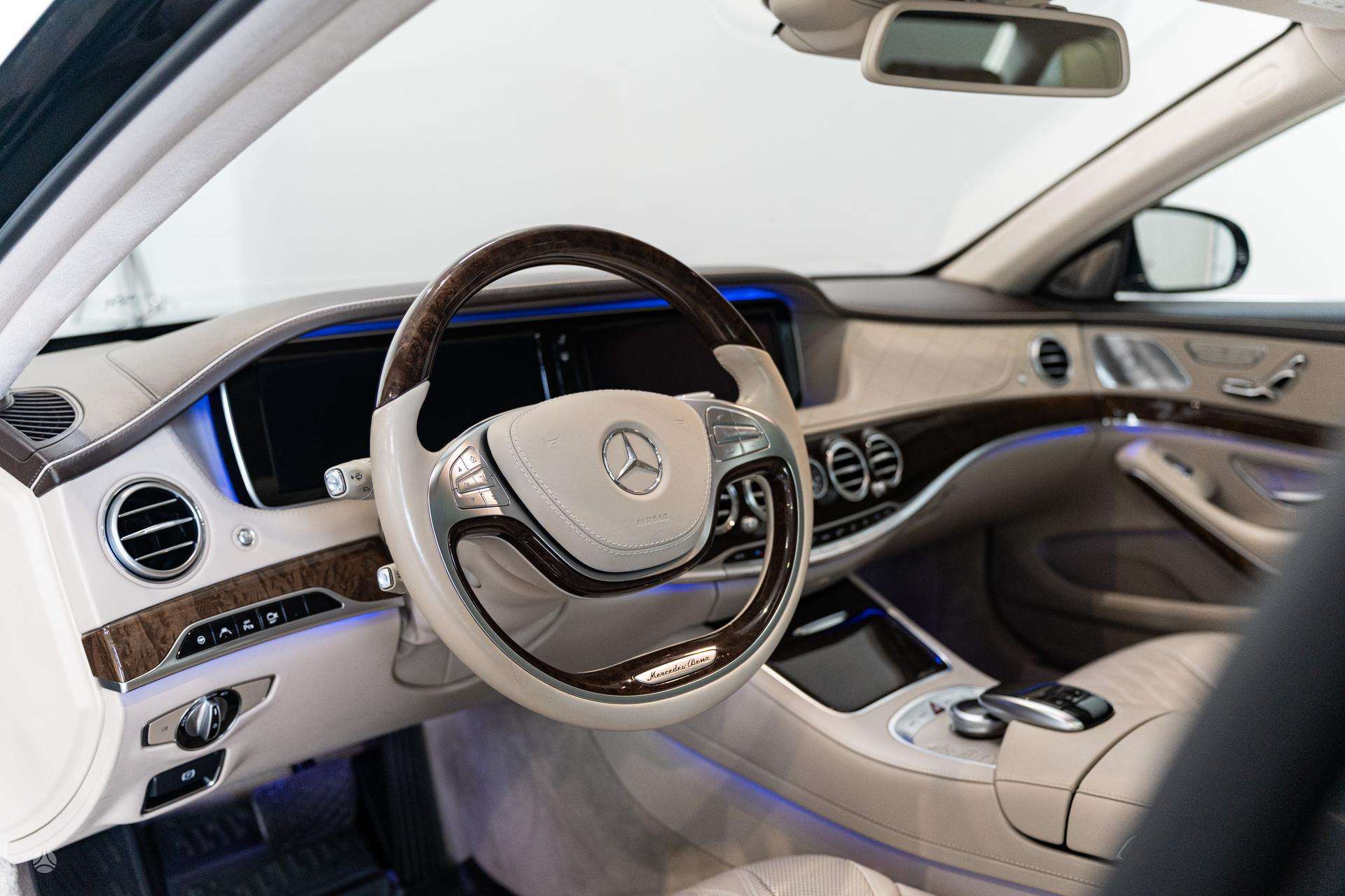 Mercedes-Benz S500
