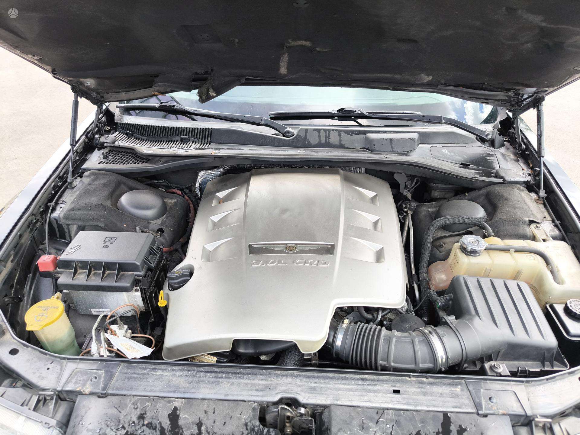 chrysler-300c-3-0-l-sedanas-2006-10-m-a31118586