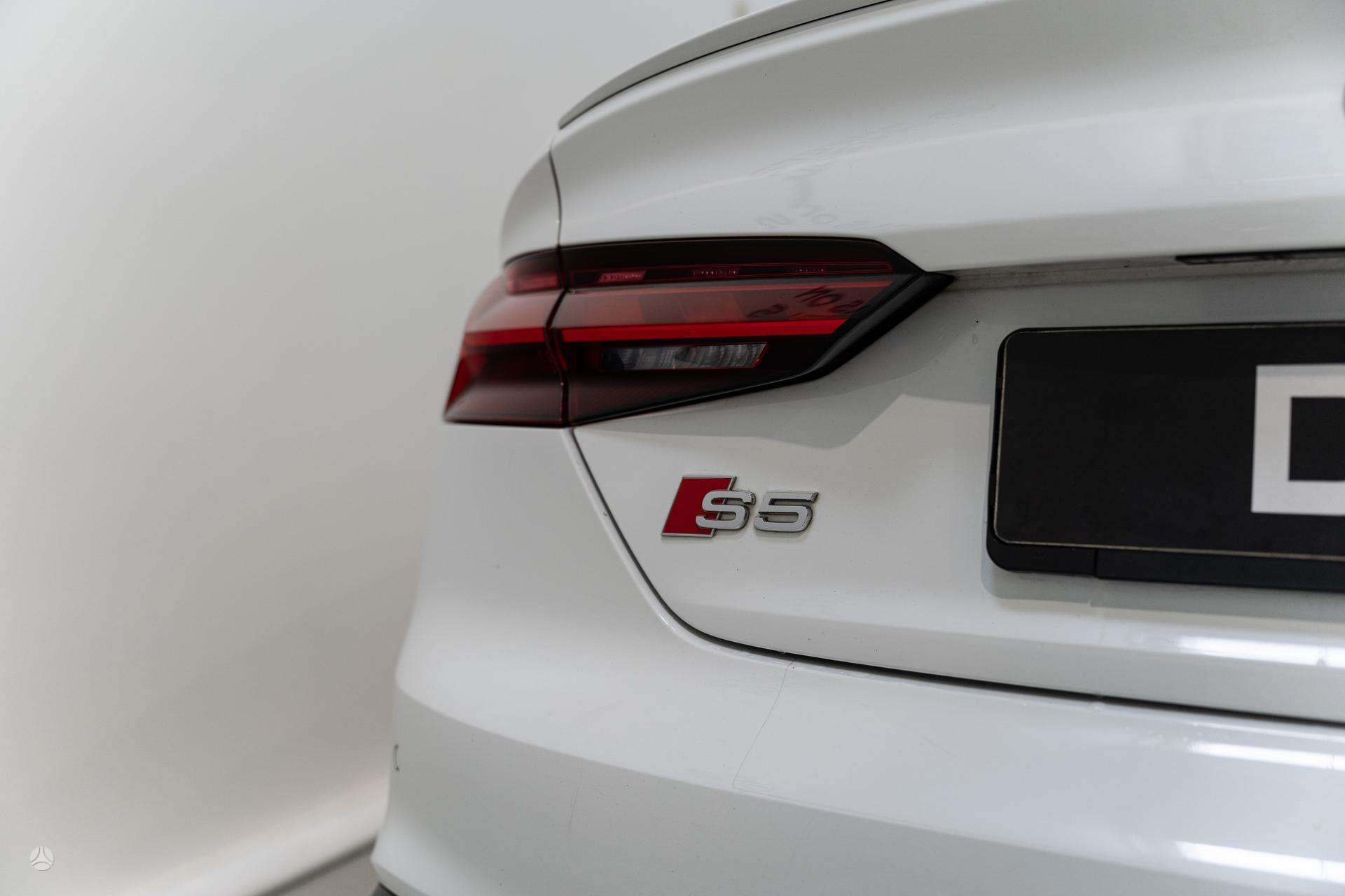 Audi S5