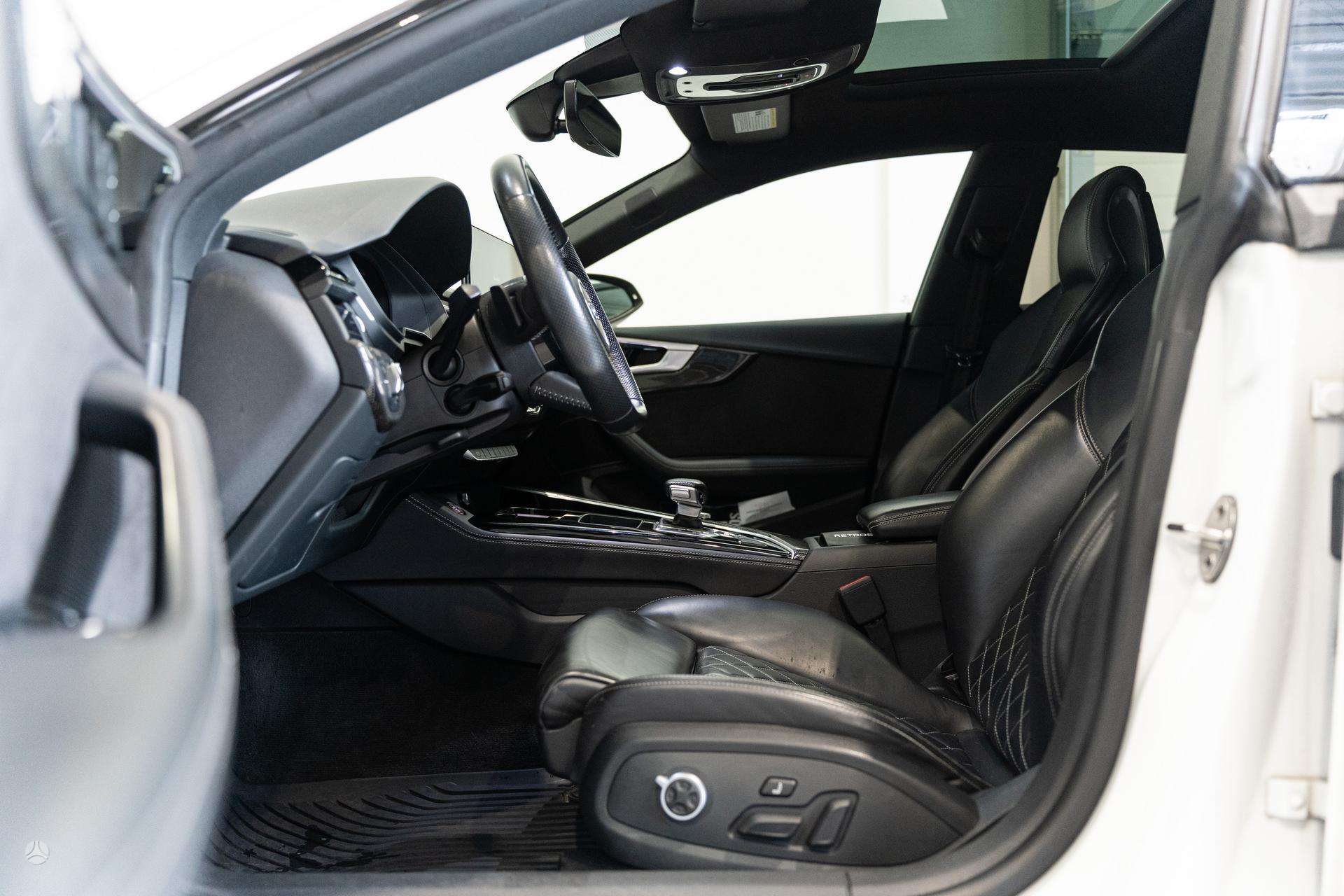 Audi S5