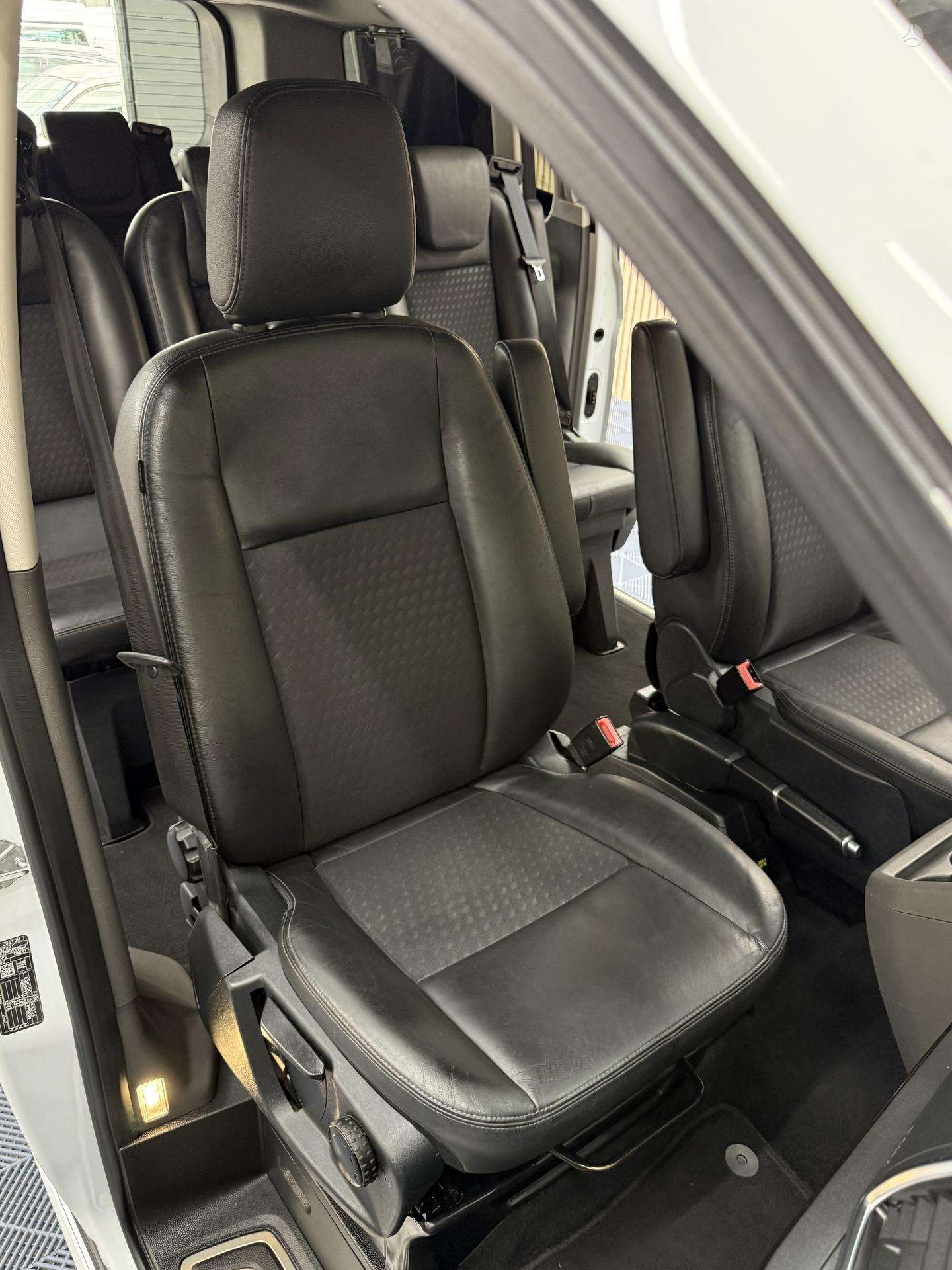 Ford Tourneo Custom
