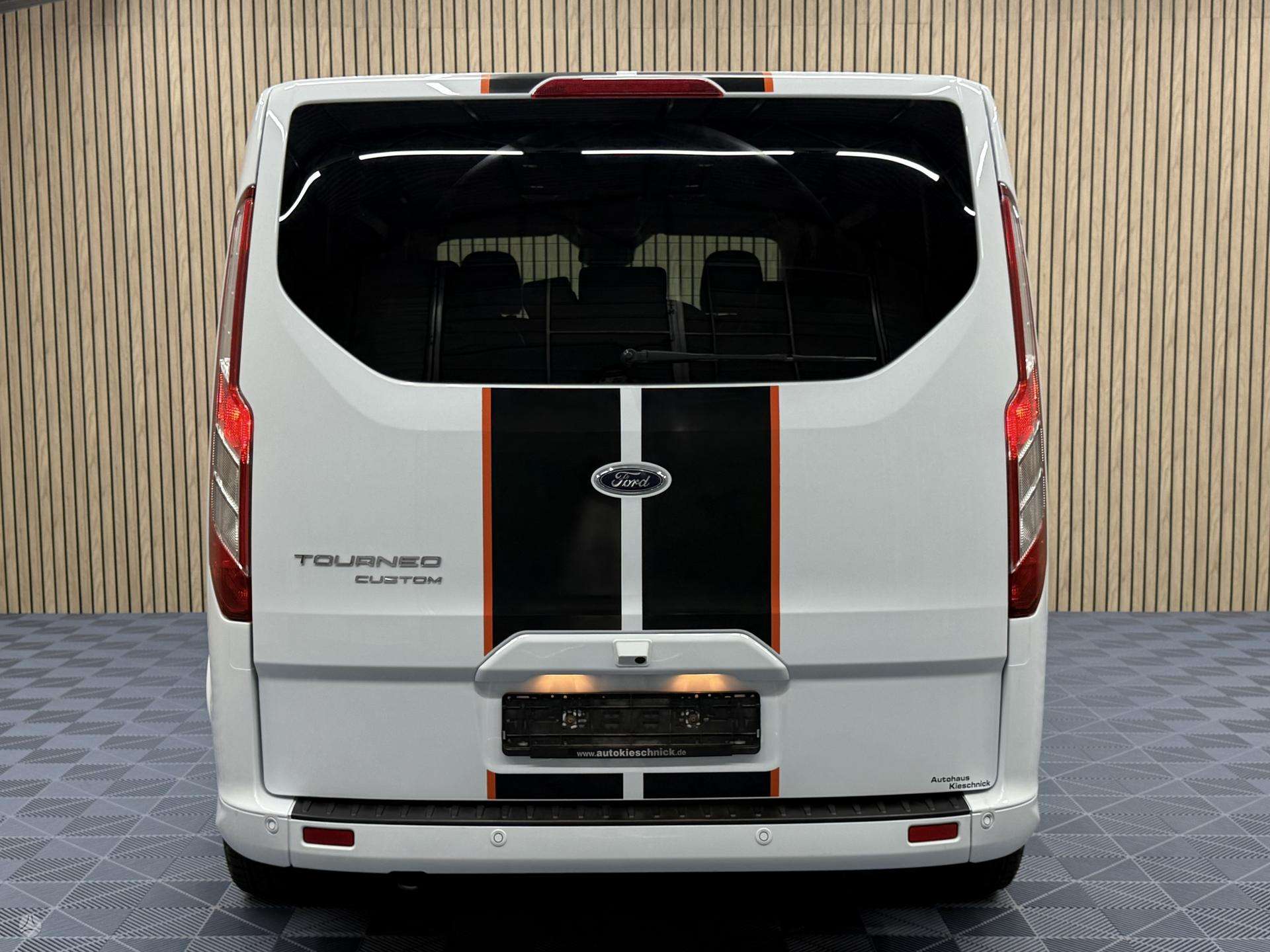 Ford Tourneo Custom