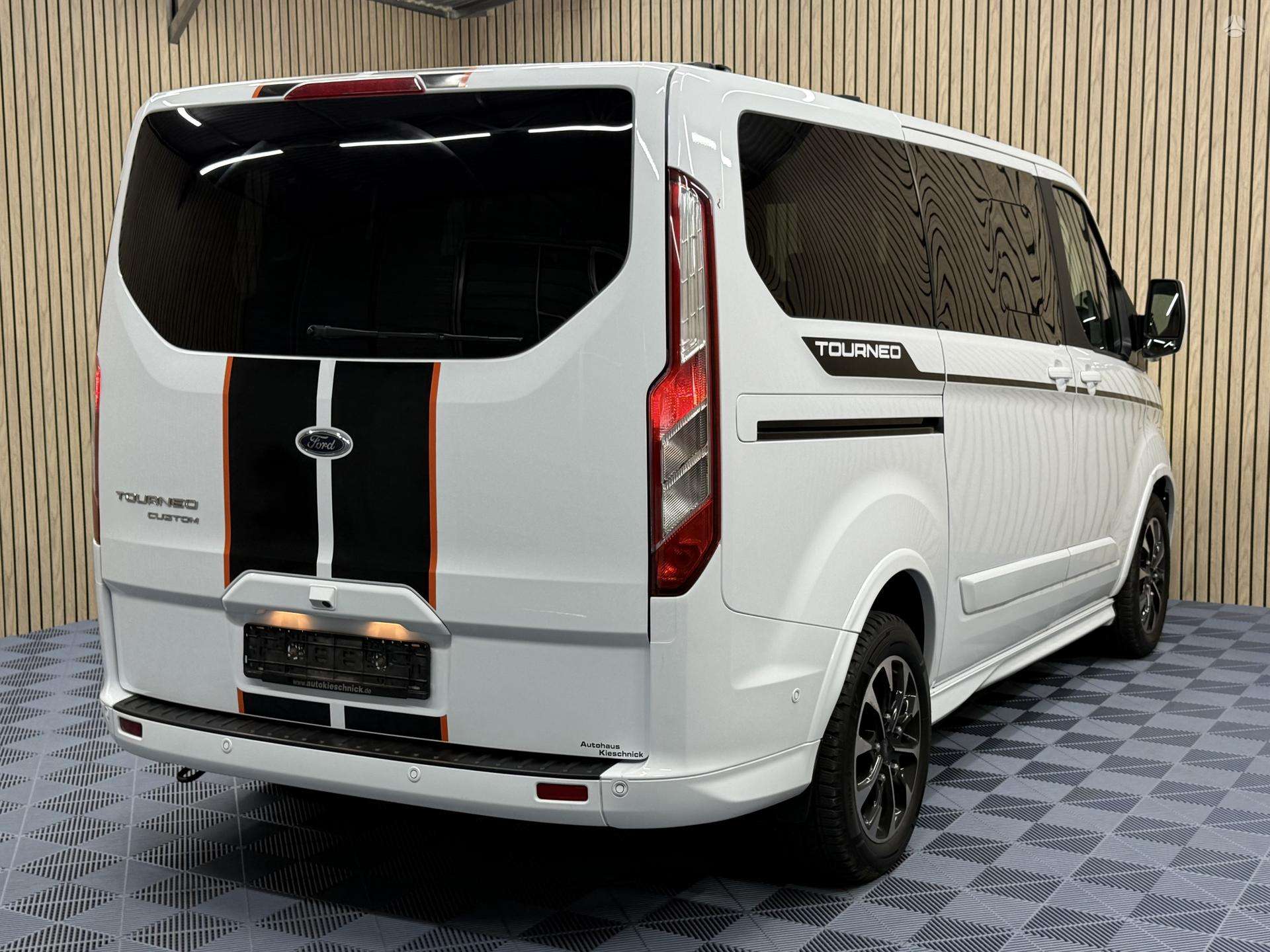 Ford Tourneo Custom
