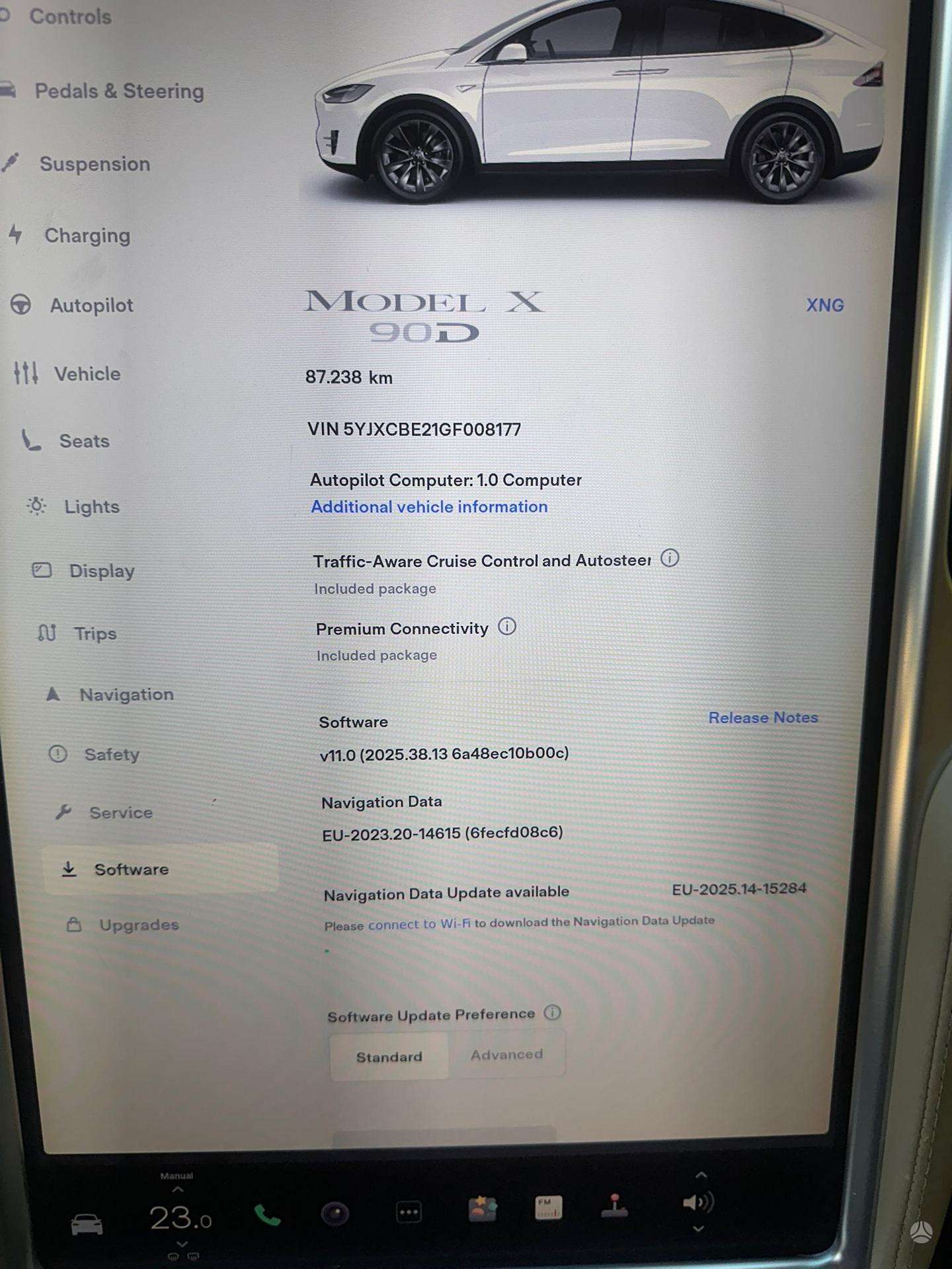 2017 Tesla Model X photo 7