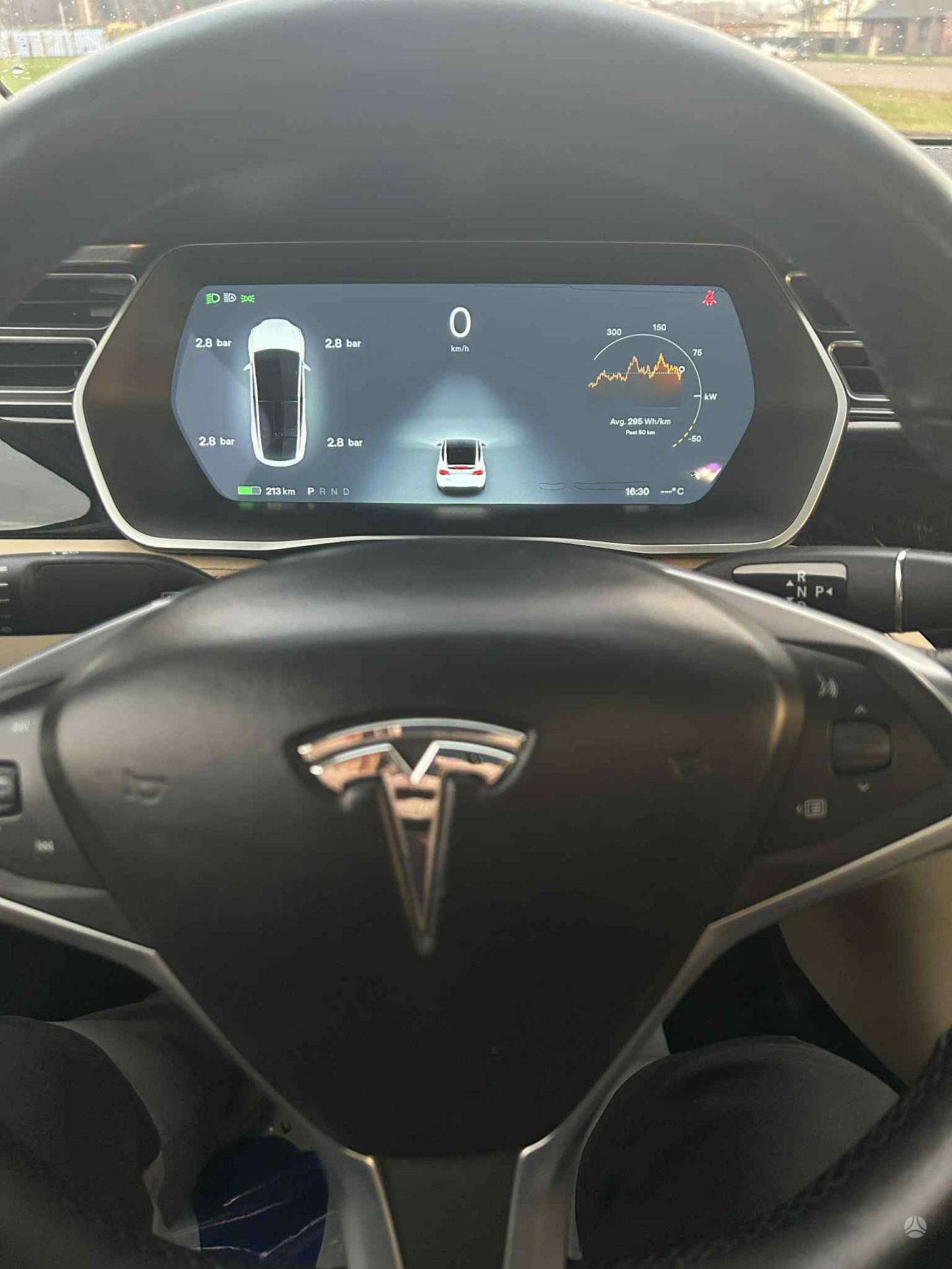 2017 Tesla Model X photo 8