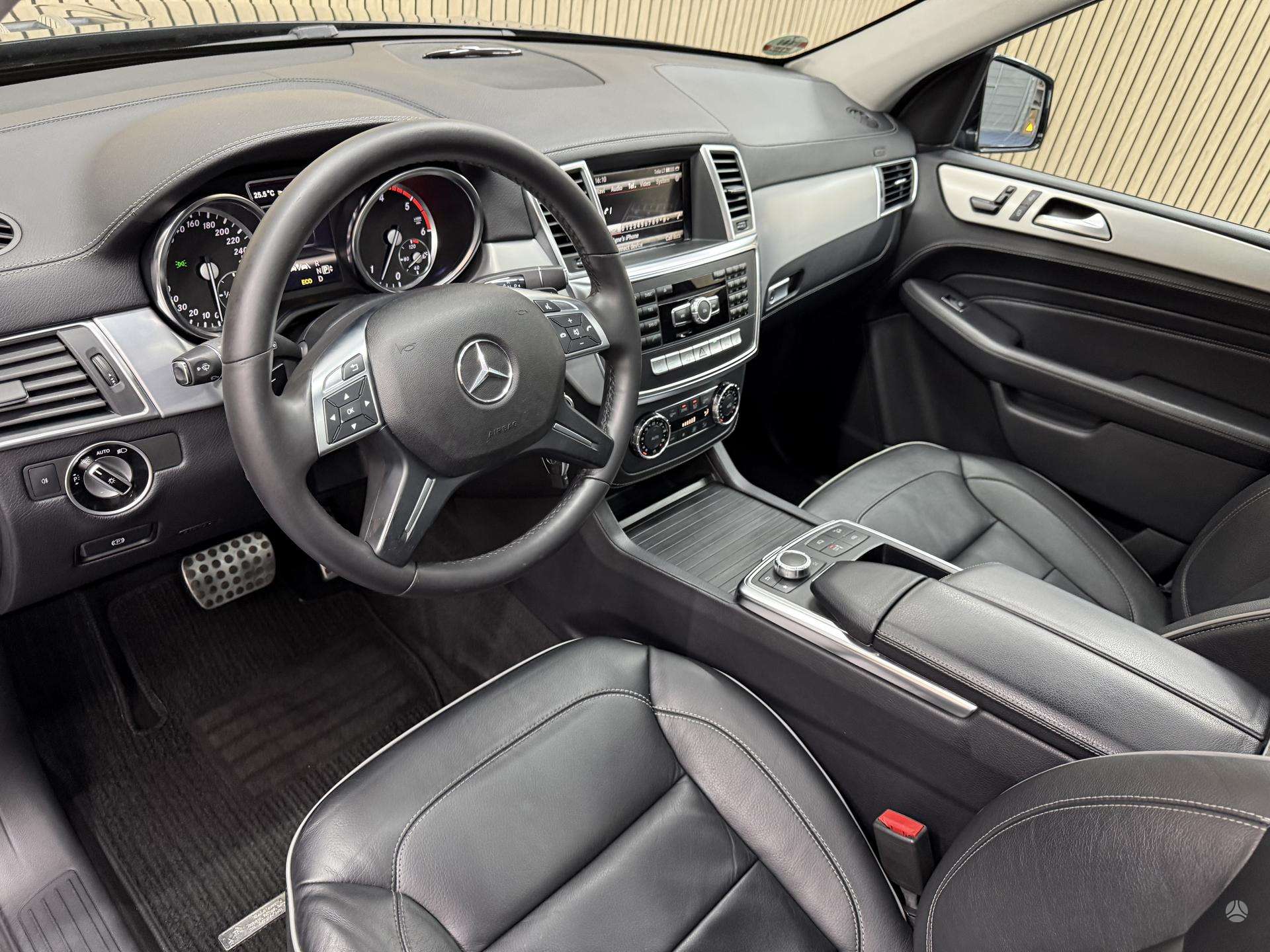 Mercedes-Benz ML350