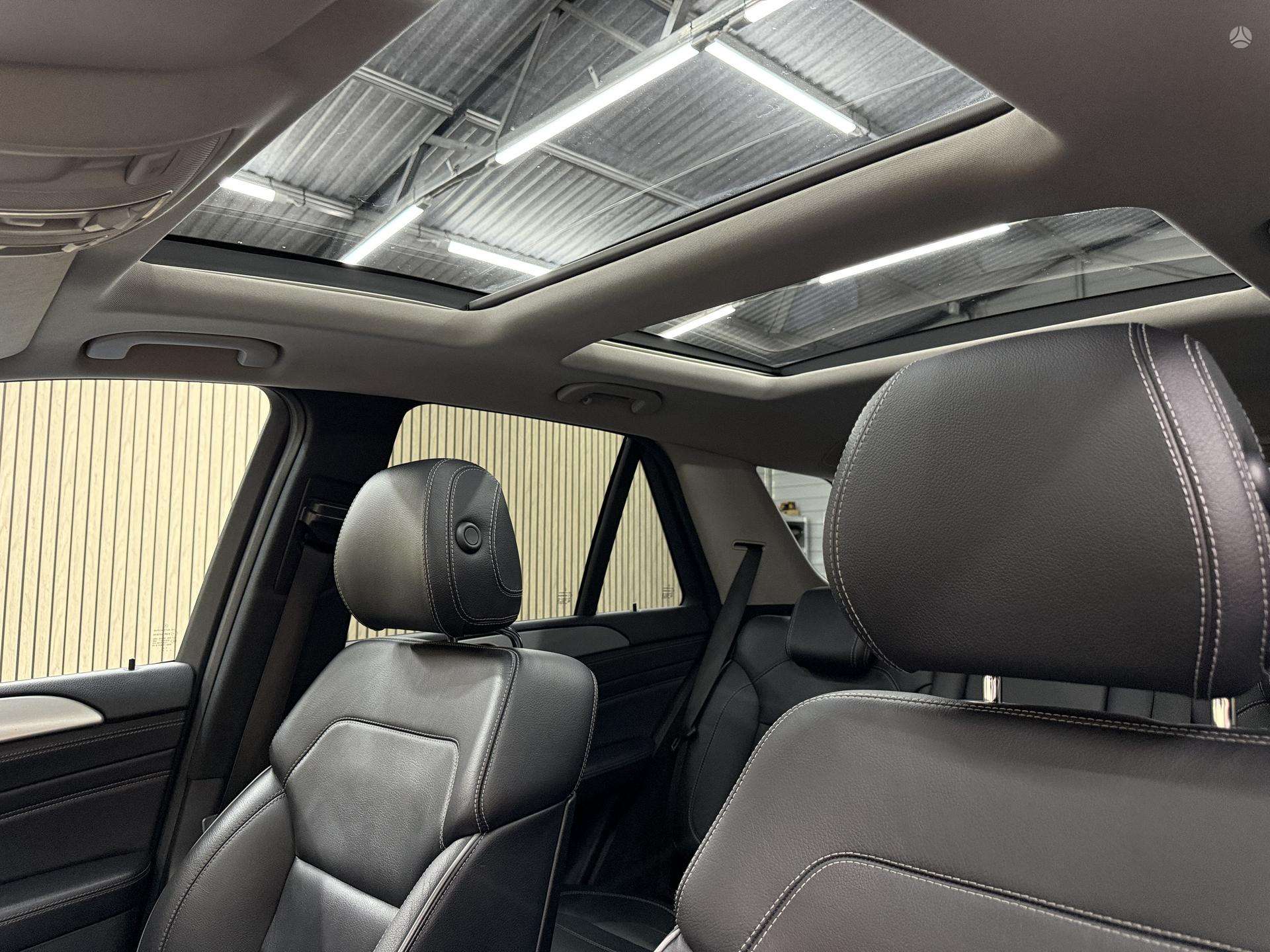Mercedes-Benz ML350