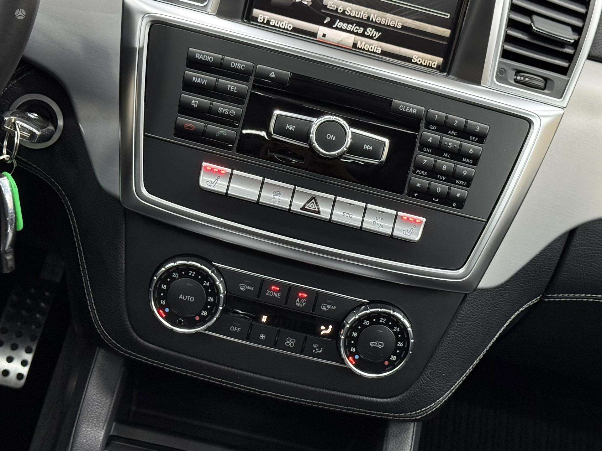 Mercedes-Benz ML350