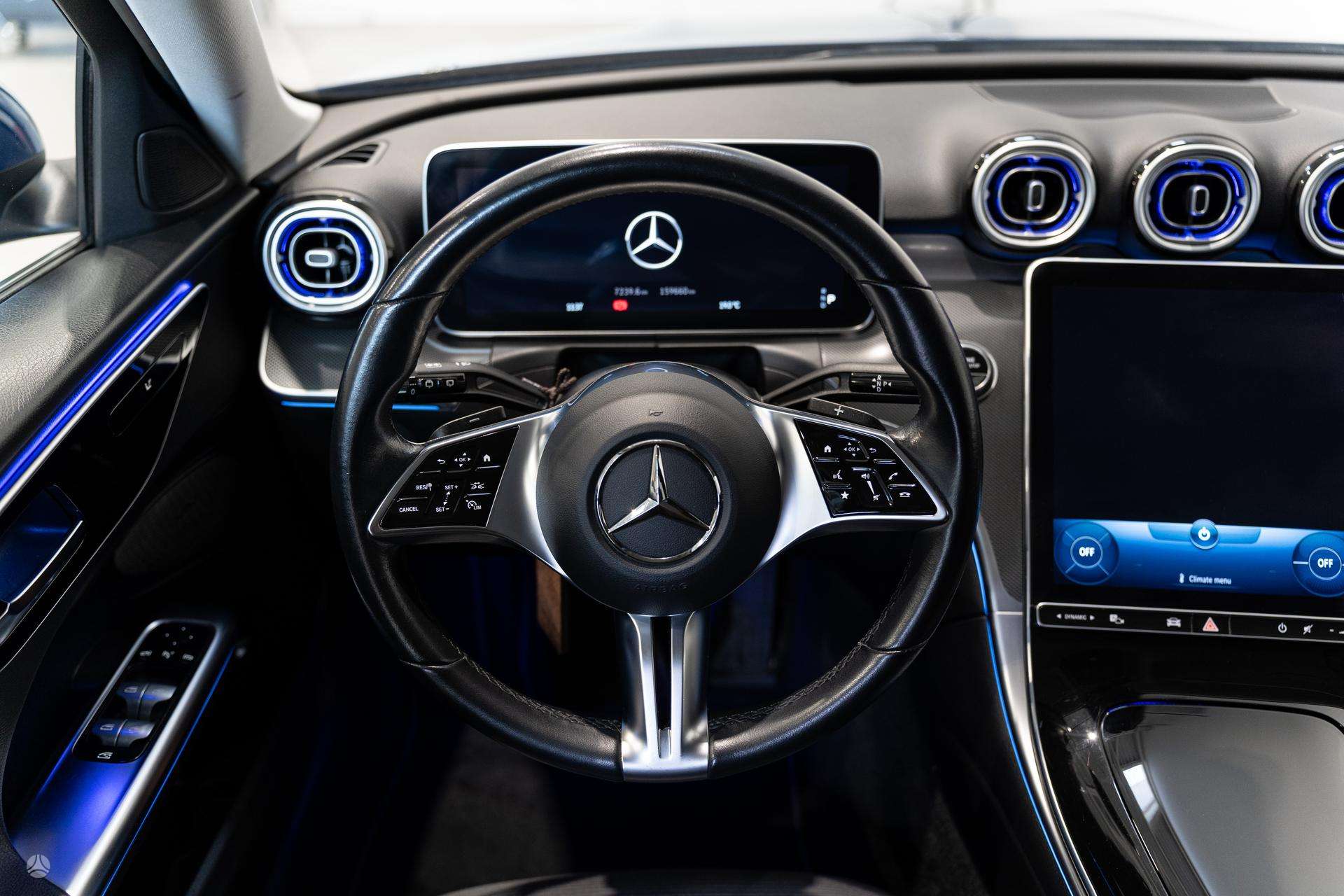 Mercedes-Benz C200