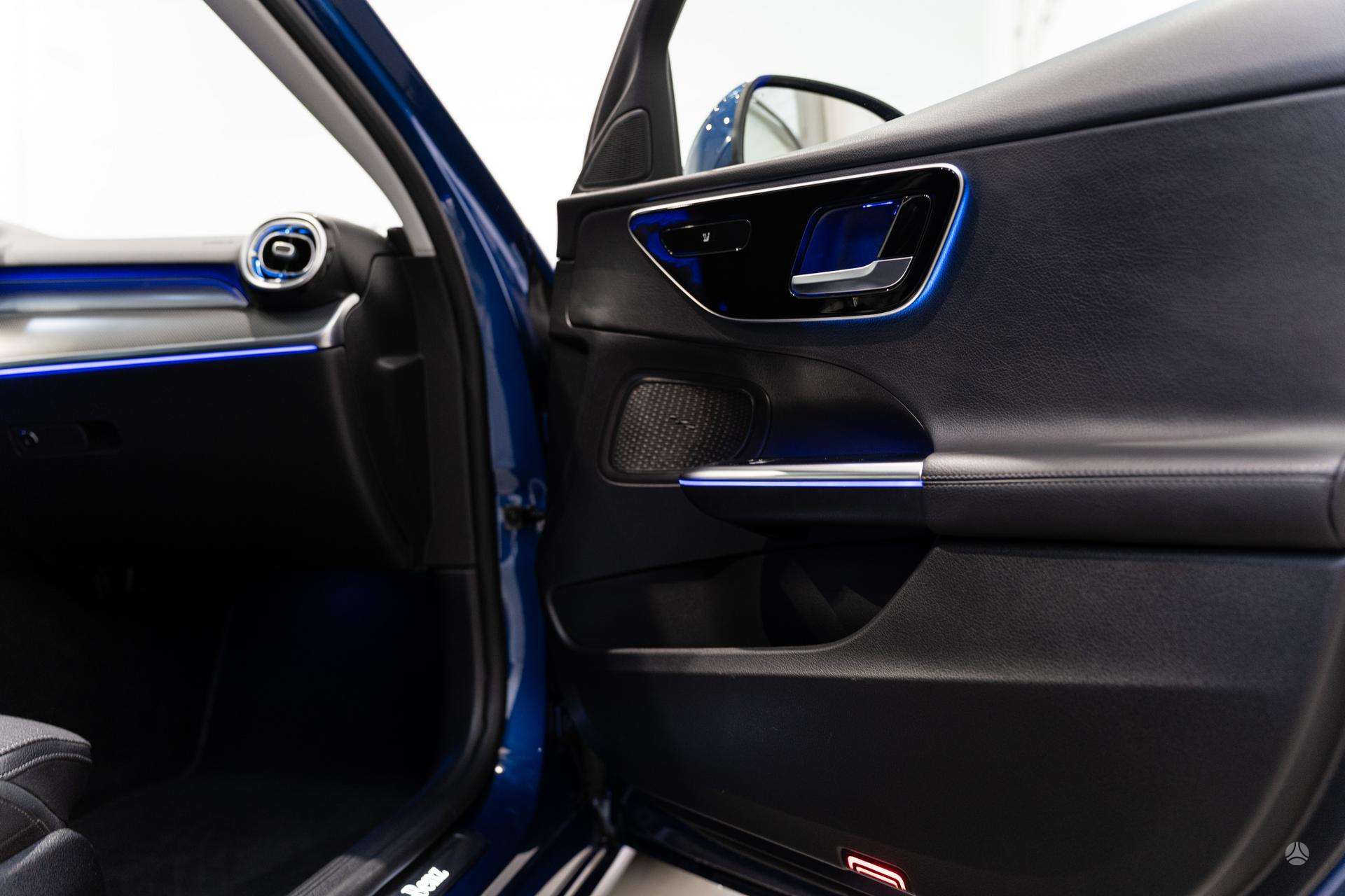 Mercedes-Benz C200