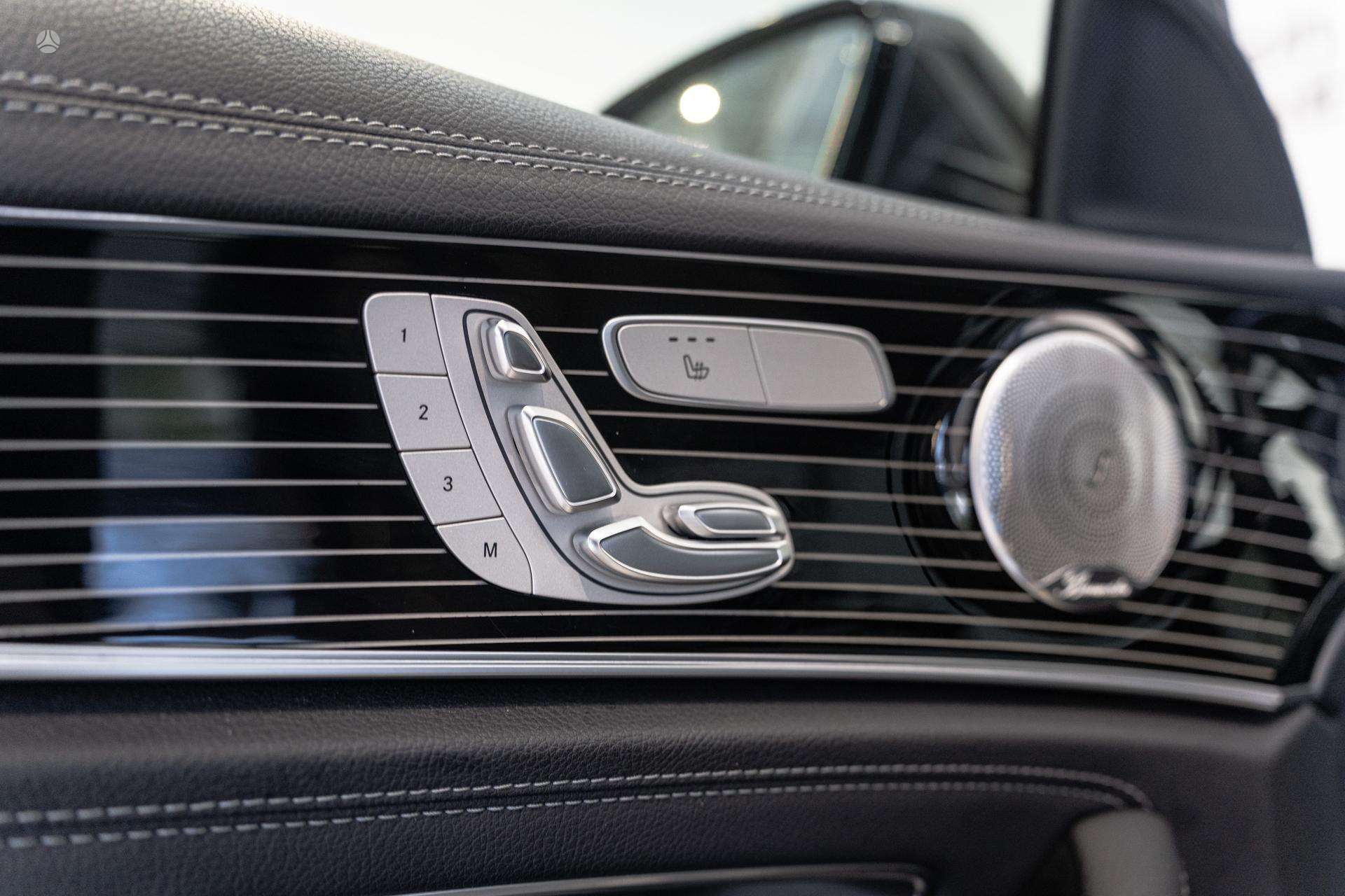 Mercedes-Benz E400