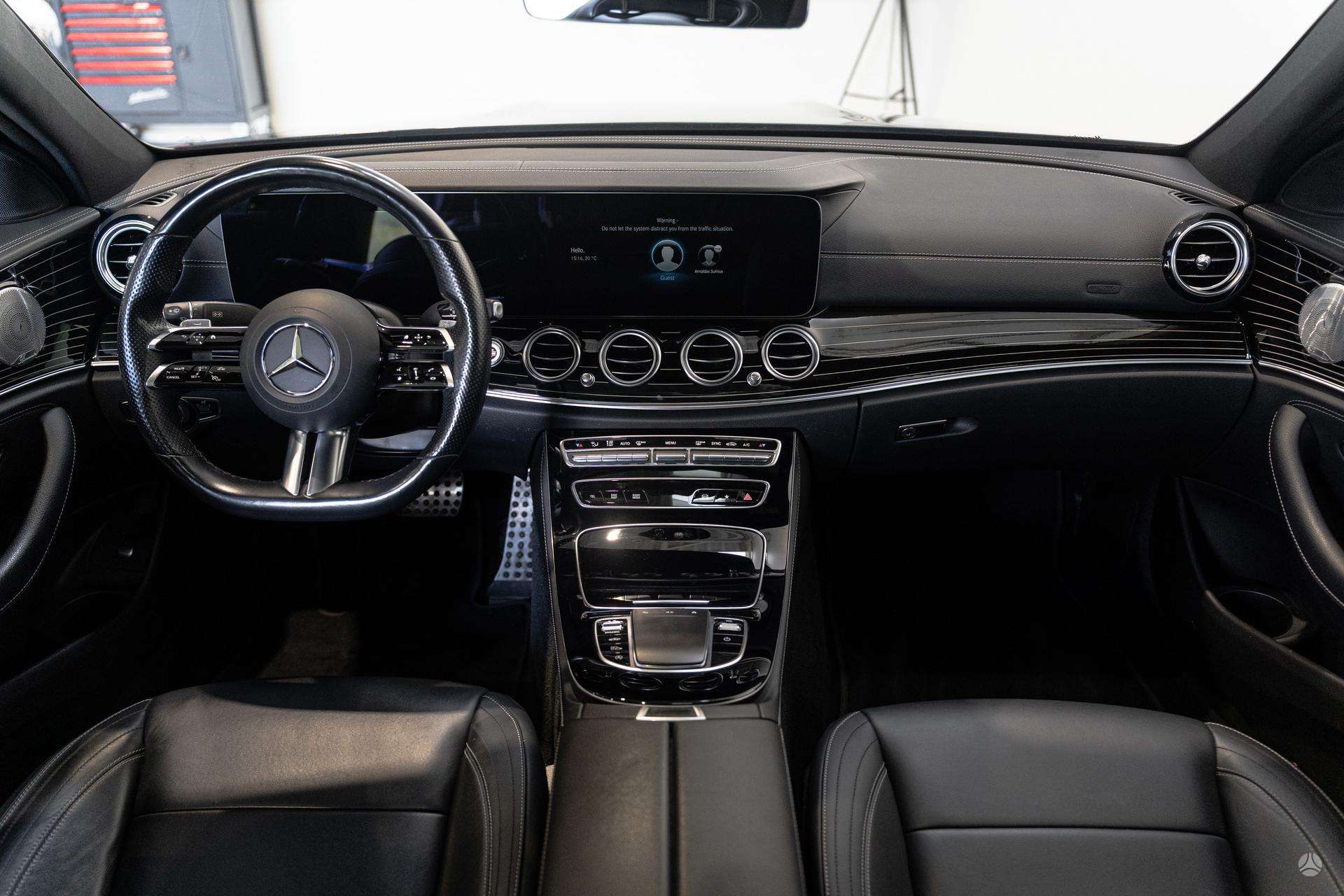 Mercedes-Benz E400