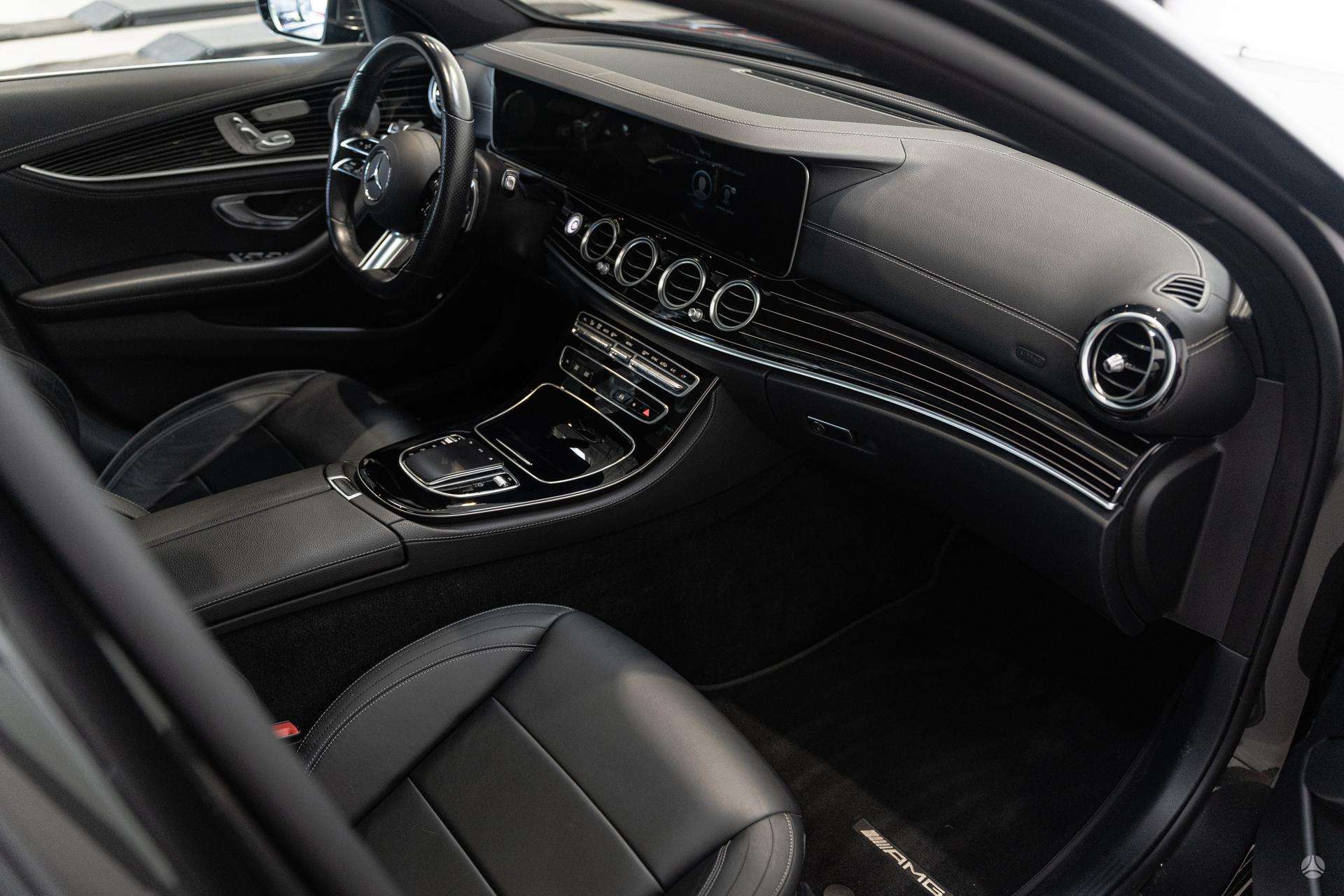 Mercedes-Benz E400