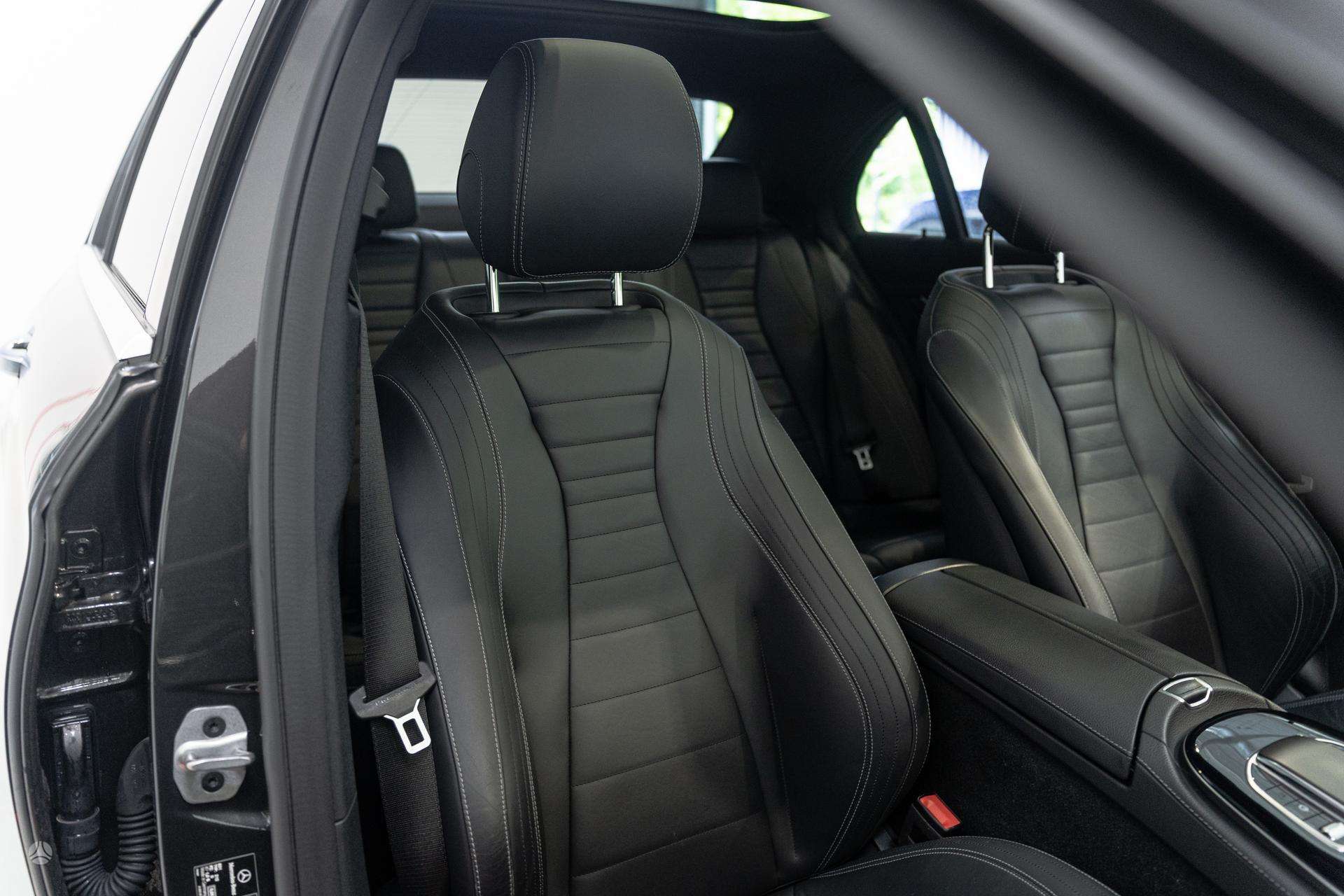 Mercedes-Benz E400