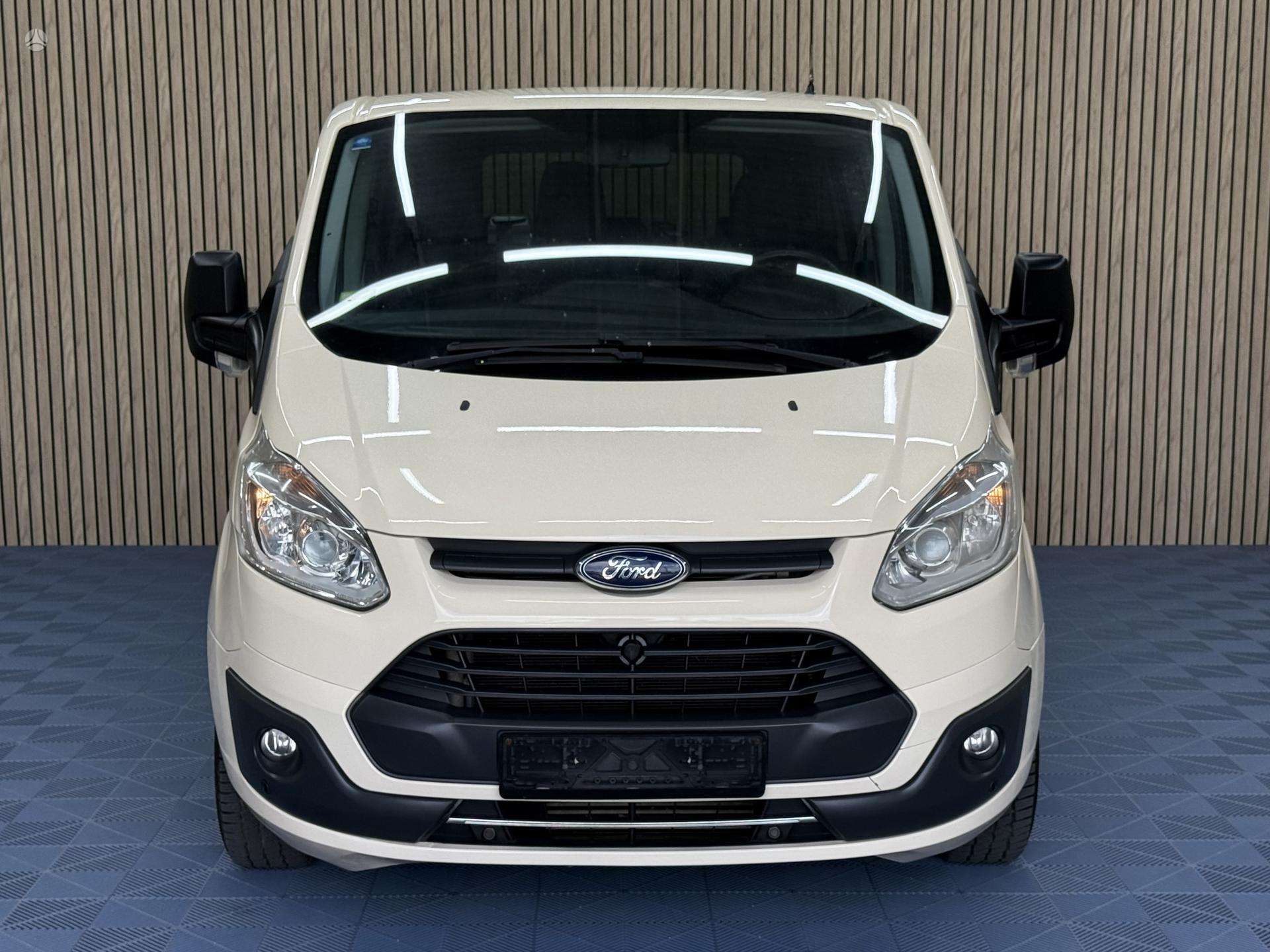 Ford Tourneo Custom