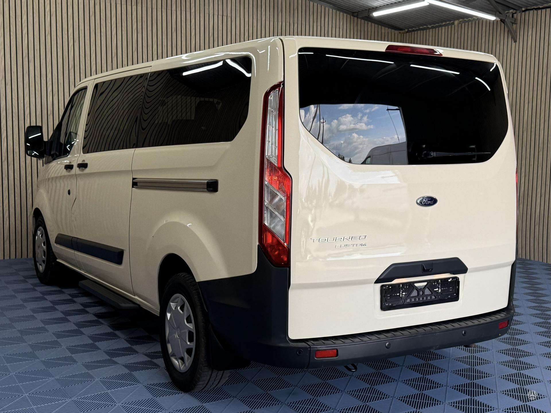 Ford Tourneo Custom