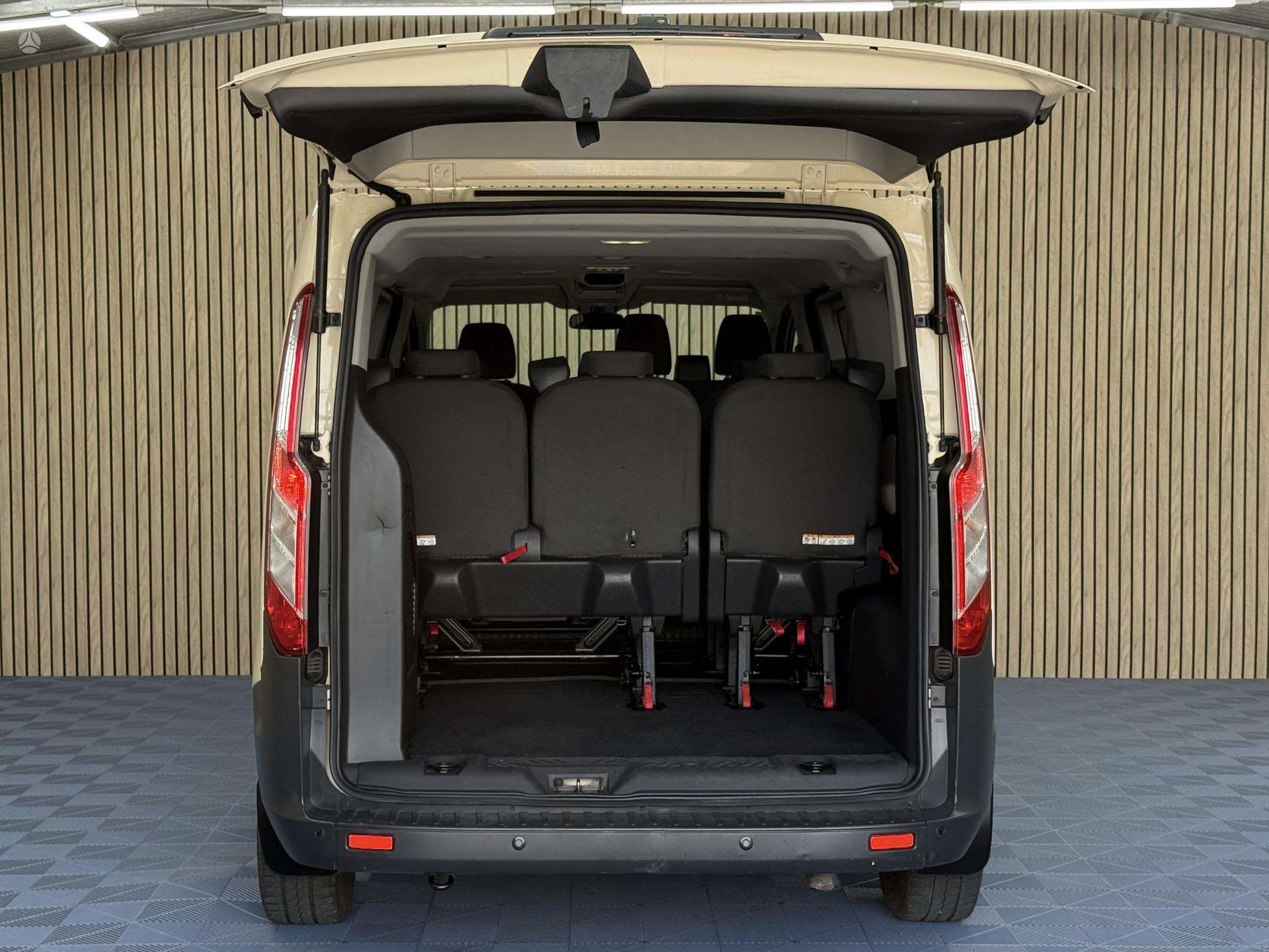 Ford Tourneo Custom