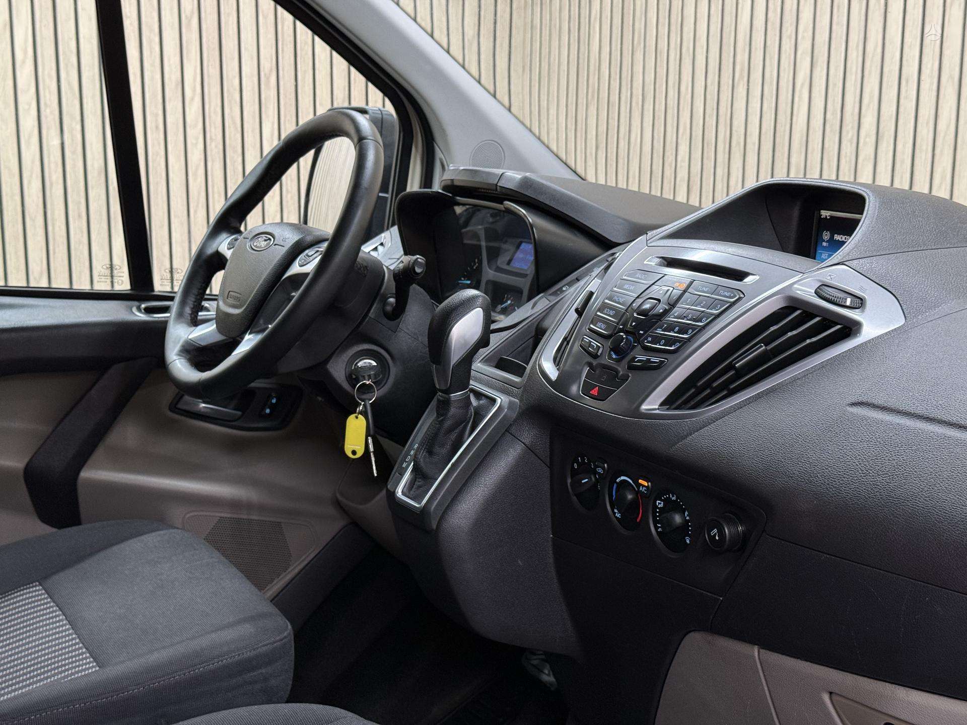 Ford Tourneo Custom