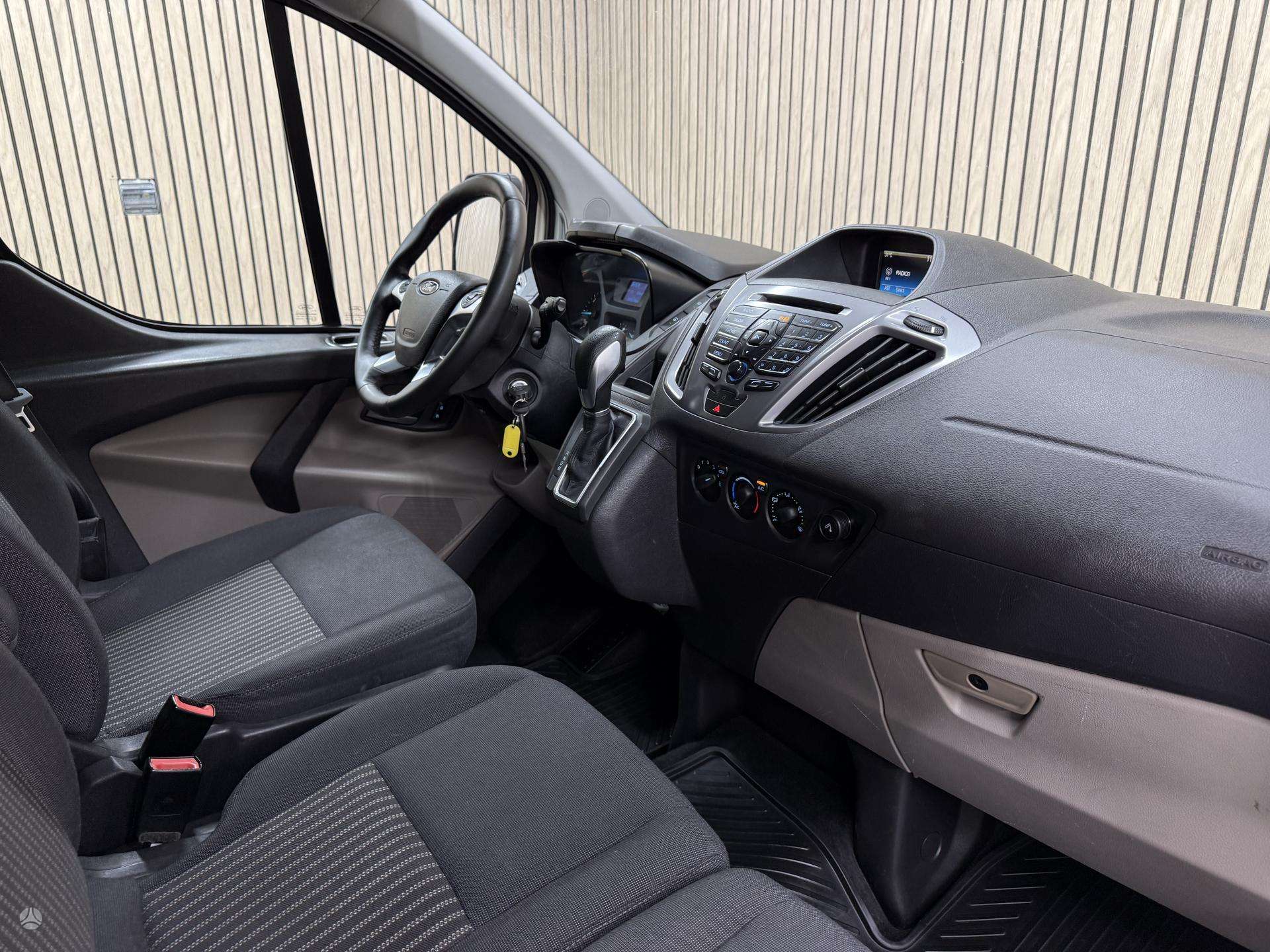 Ford Tourneo Custom