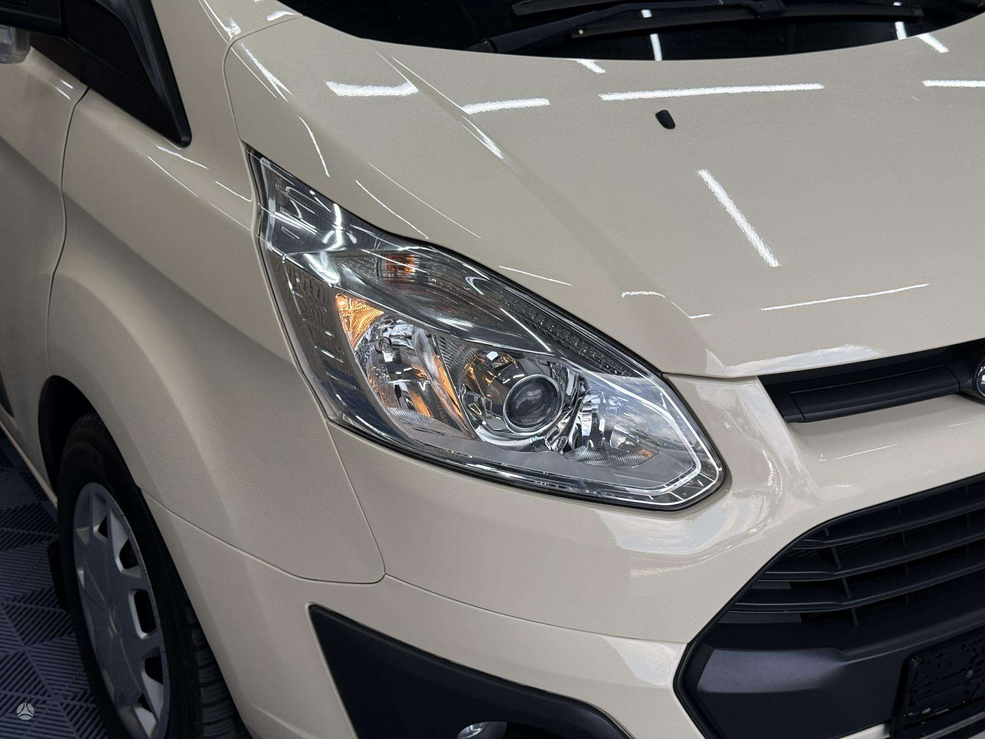 Ford Tourneo Custom