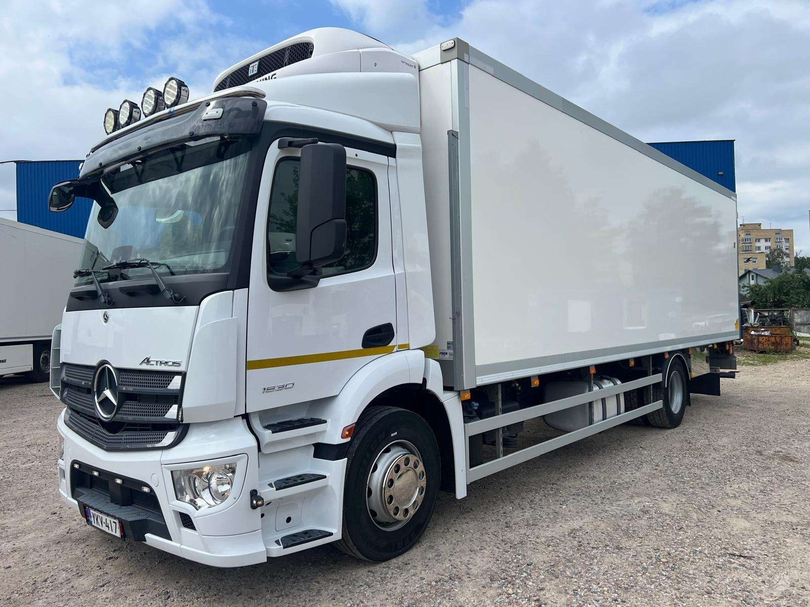Mercedes-Benz Actros 1830