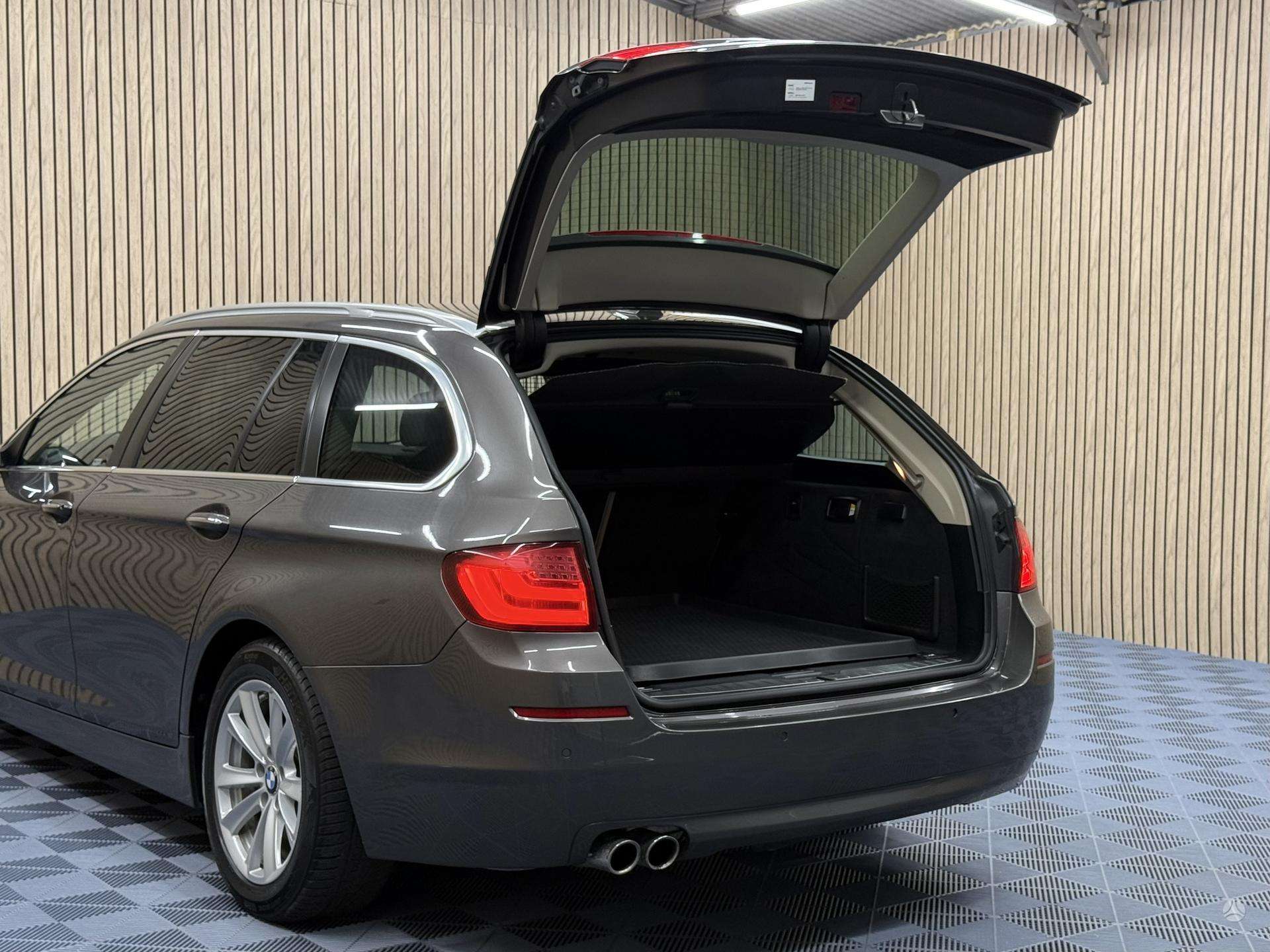 BMW 525