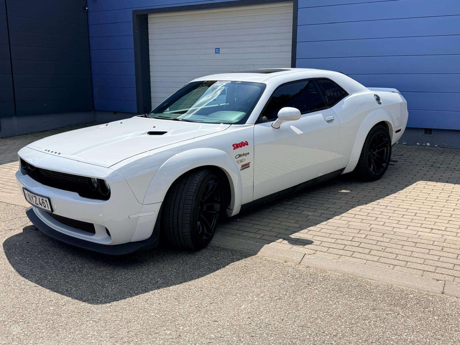 Dodge  Challenger