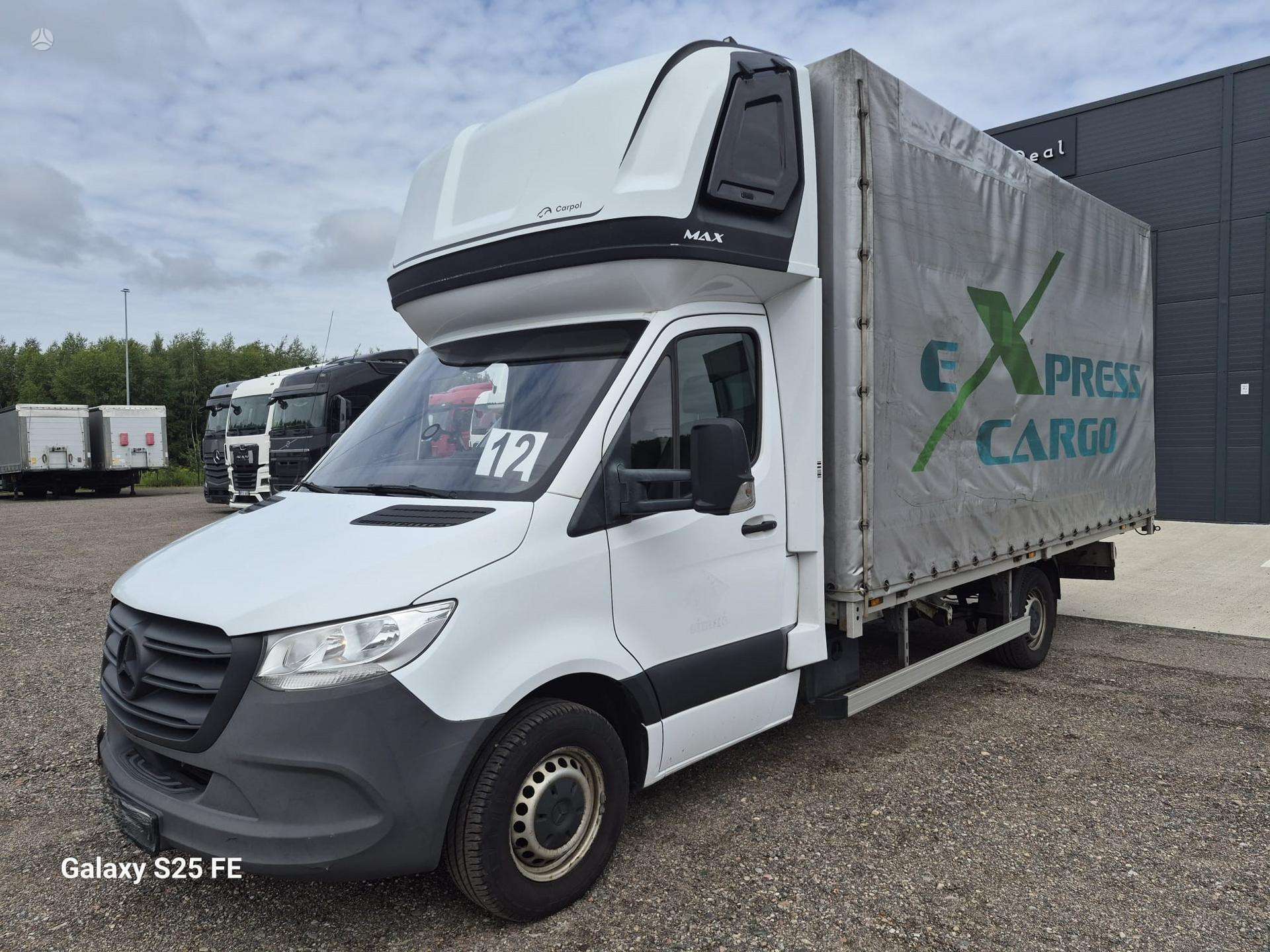 Mercedes-Benz  Sprinter