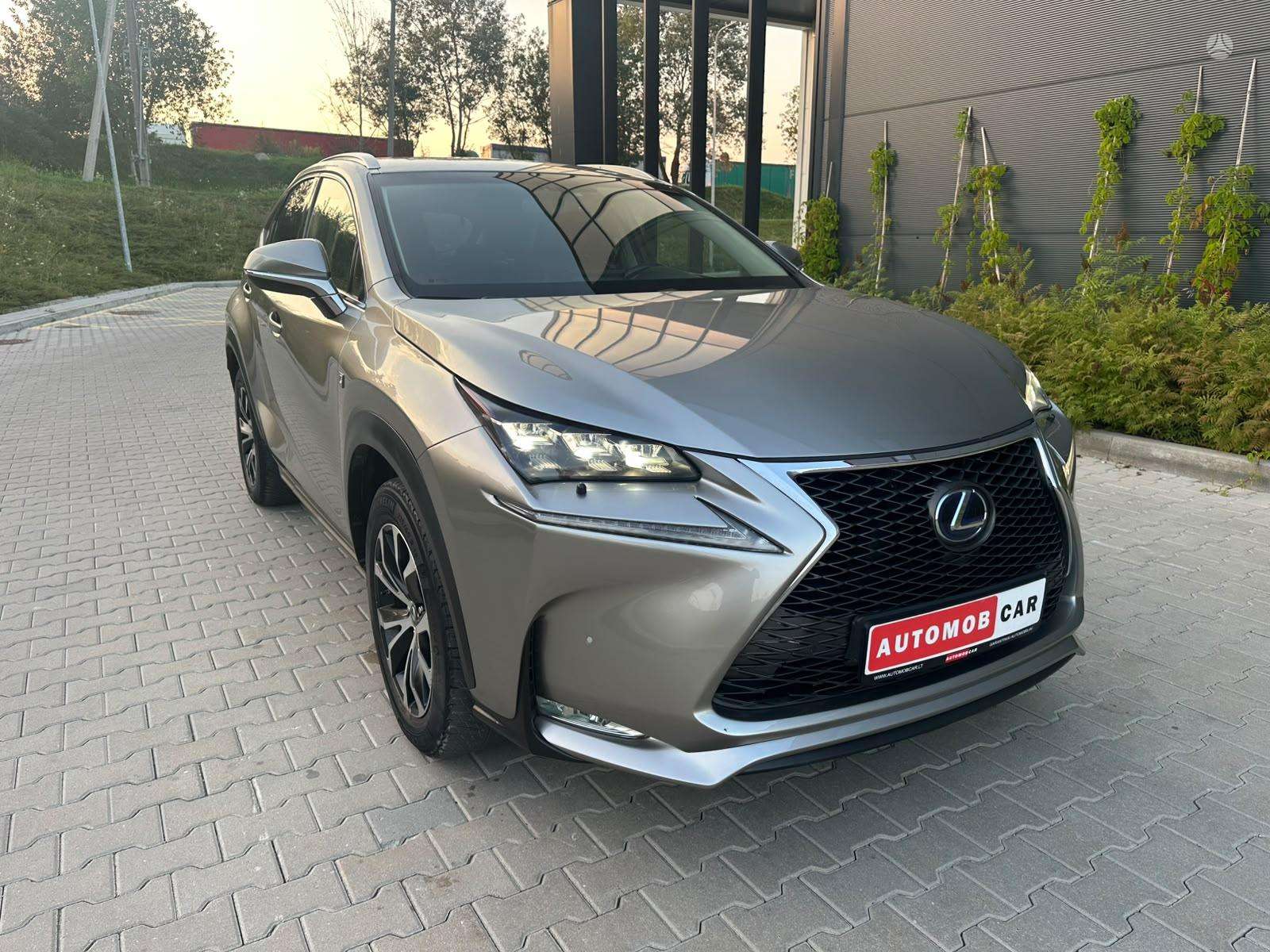 Lexus NX 300h nuotrauka 5