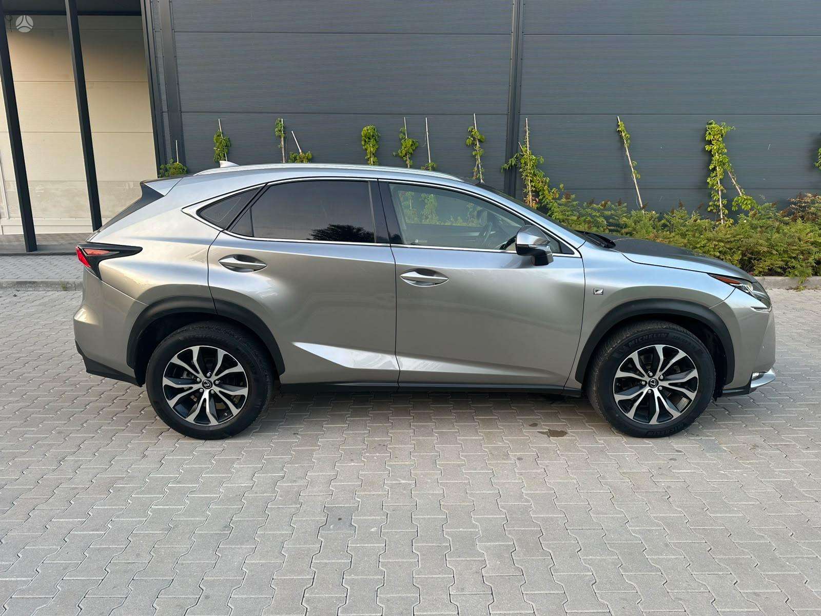 Lexus NX 300h nuotrauka 6