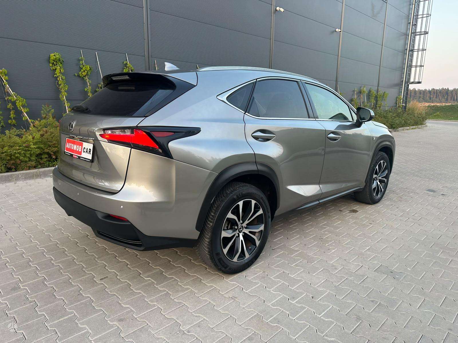 Lexus NX 300h nuotrauka 8