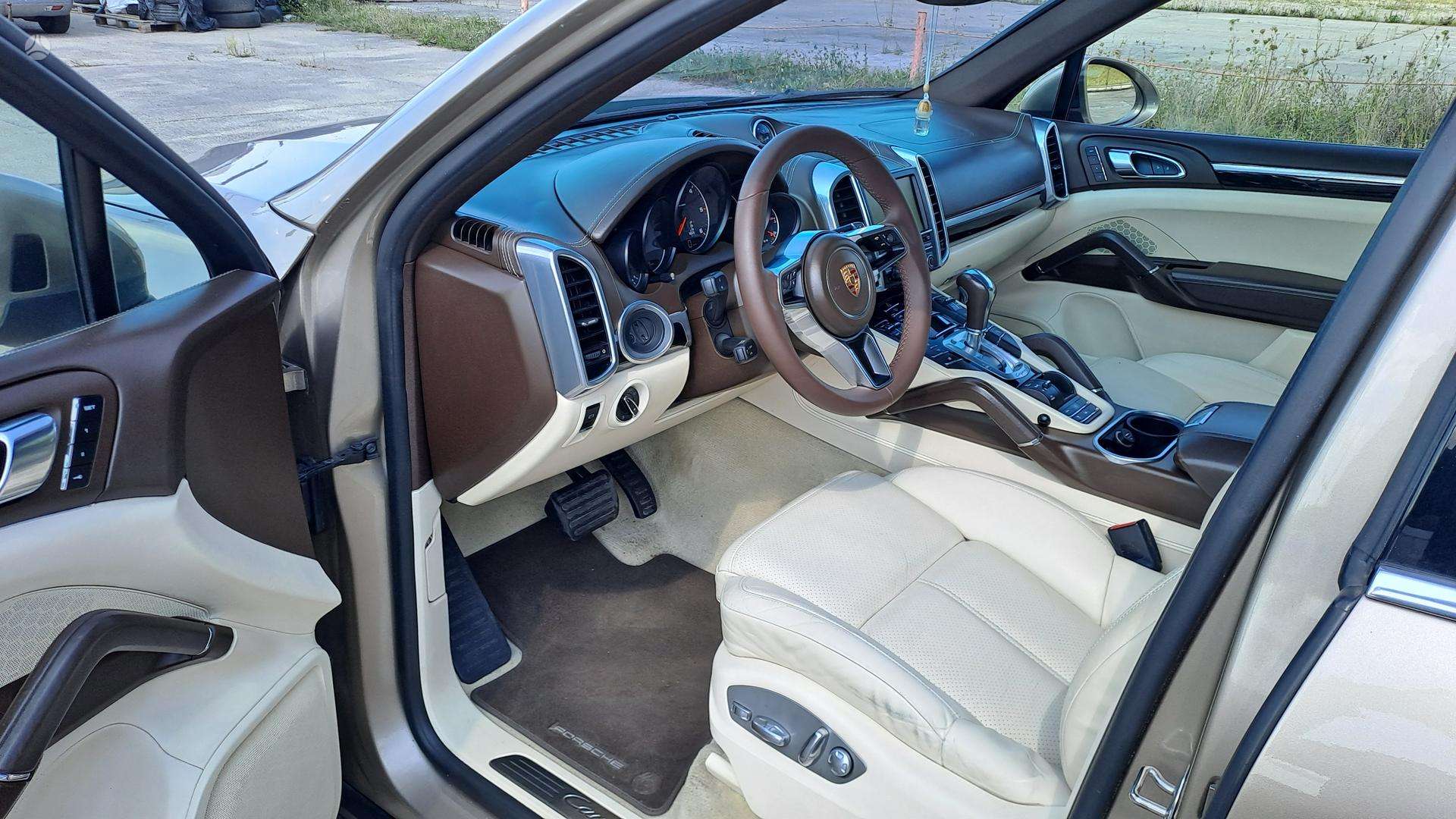 Porsche