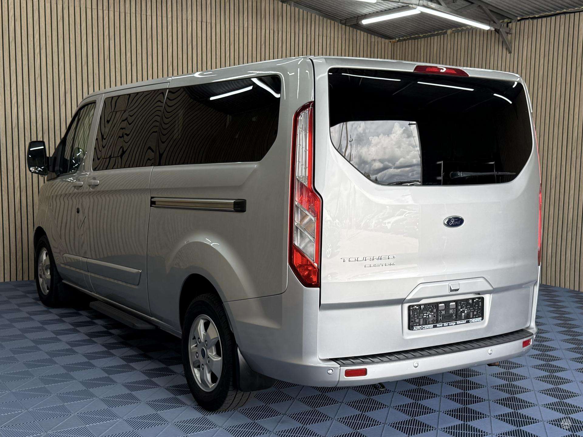 Ford Tourneo Custom