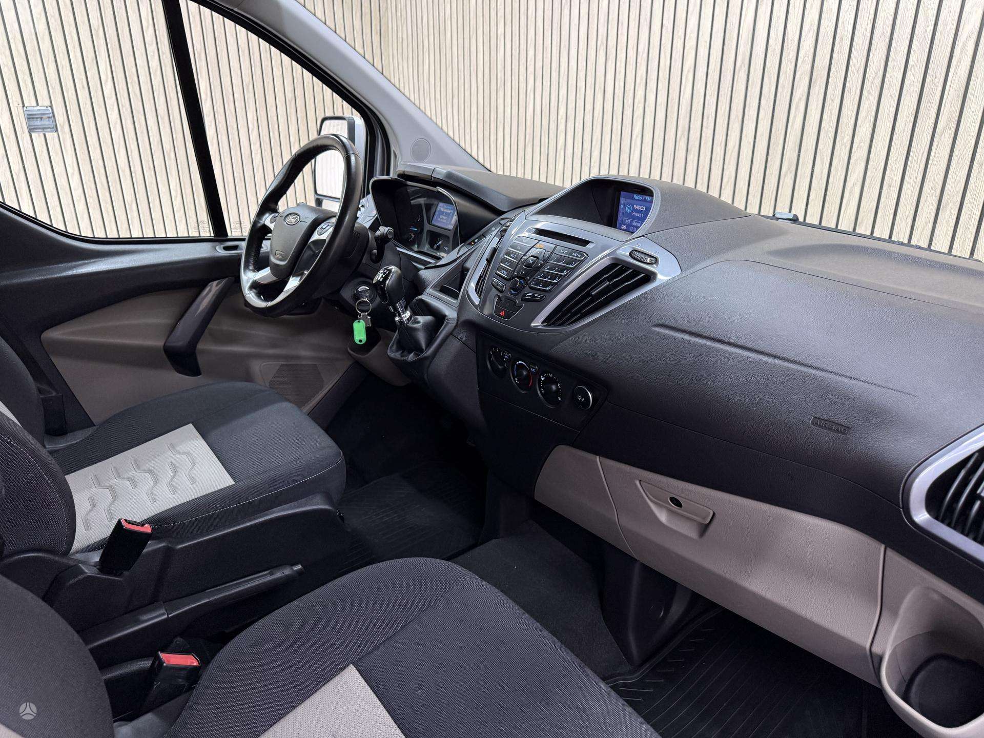 Ford Tourneo Custom
