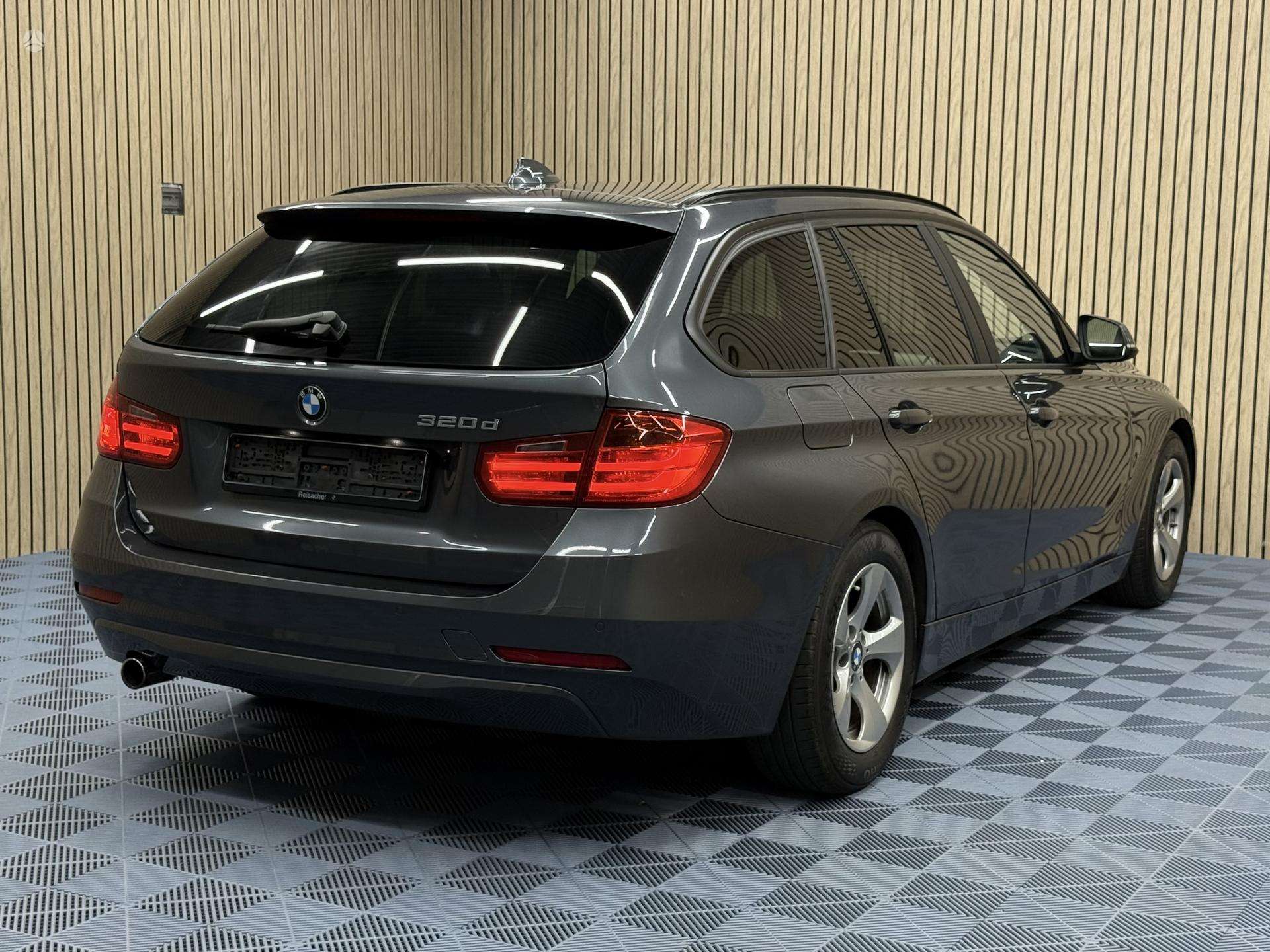 BMW 320