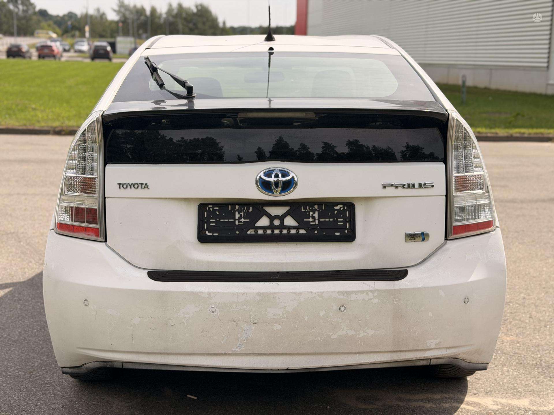 Toyota Prius nuotrauka 8