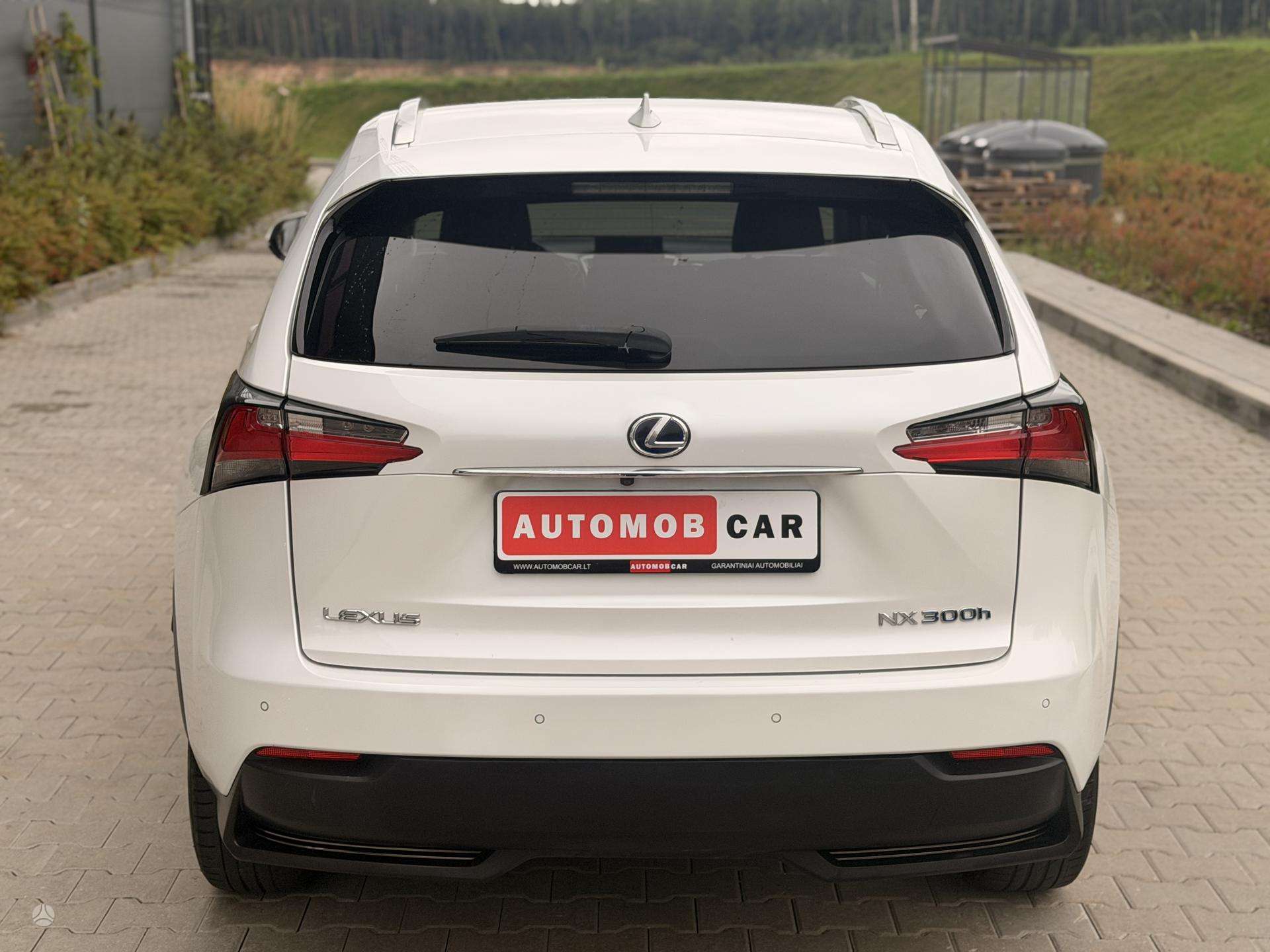 Lexus NX 300h nuotrauka 7