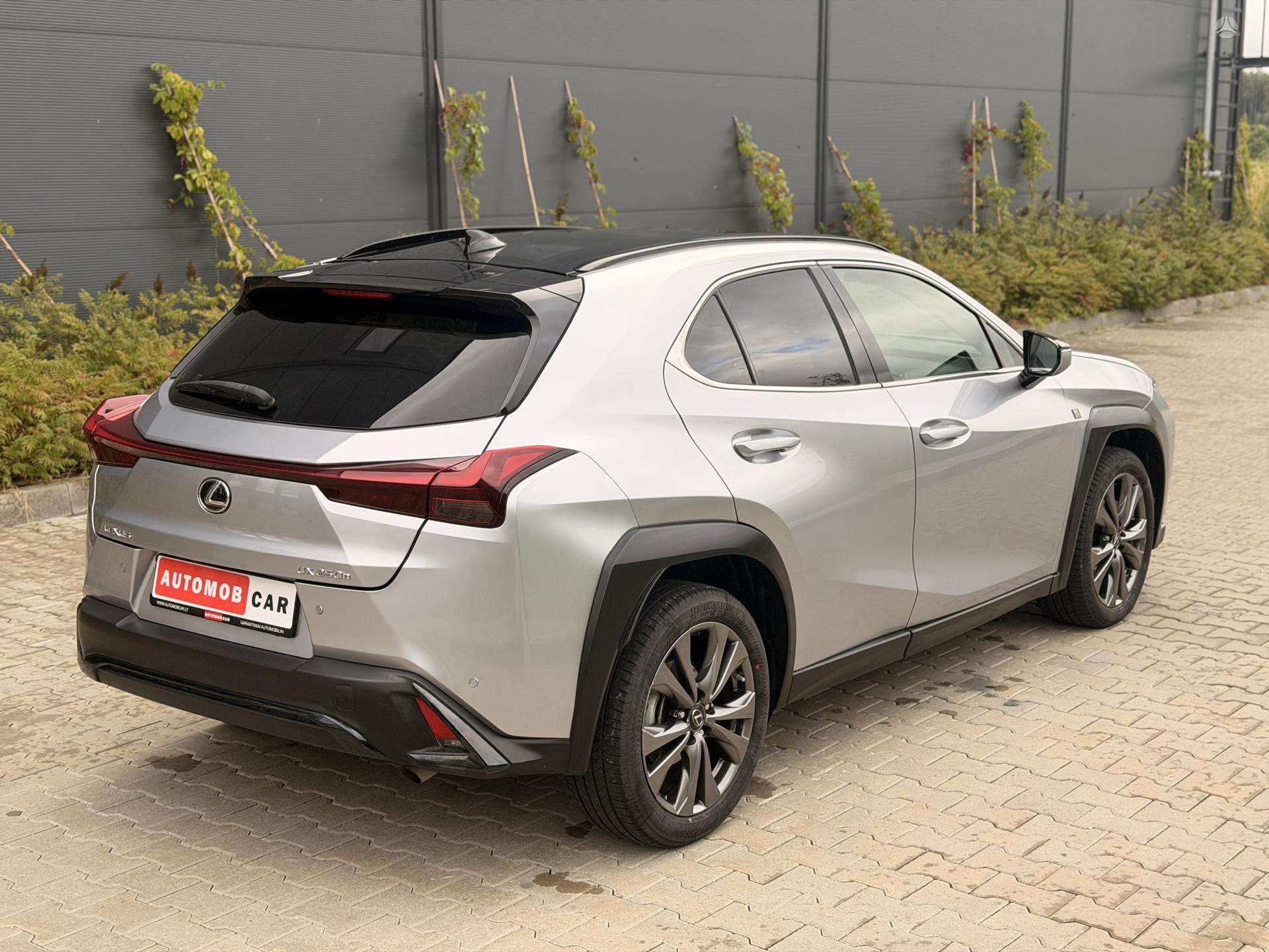 Lexus UX 250h nuotrauka 7