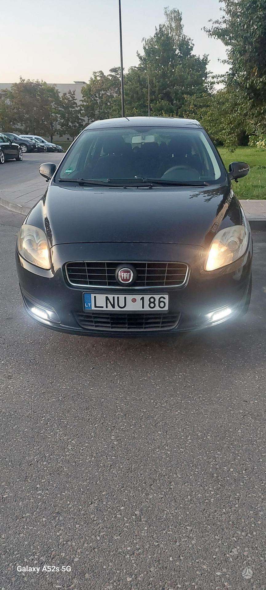 Photo 1 of 4