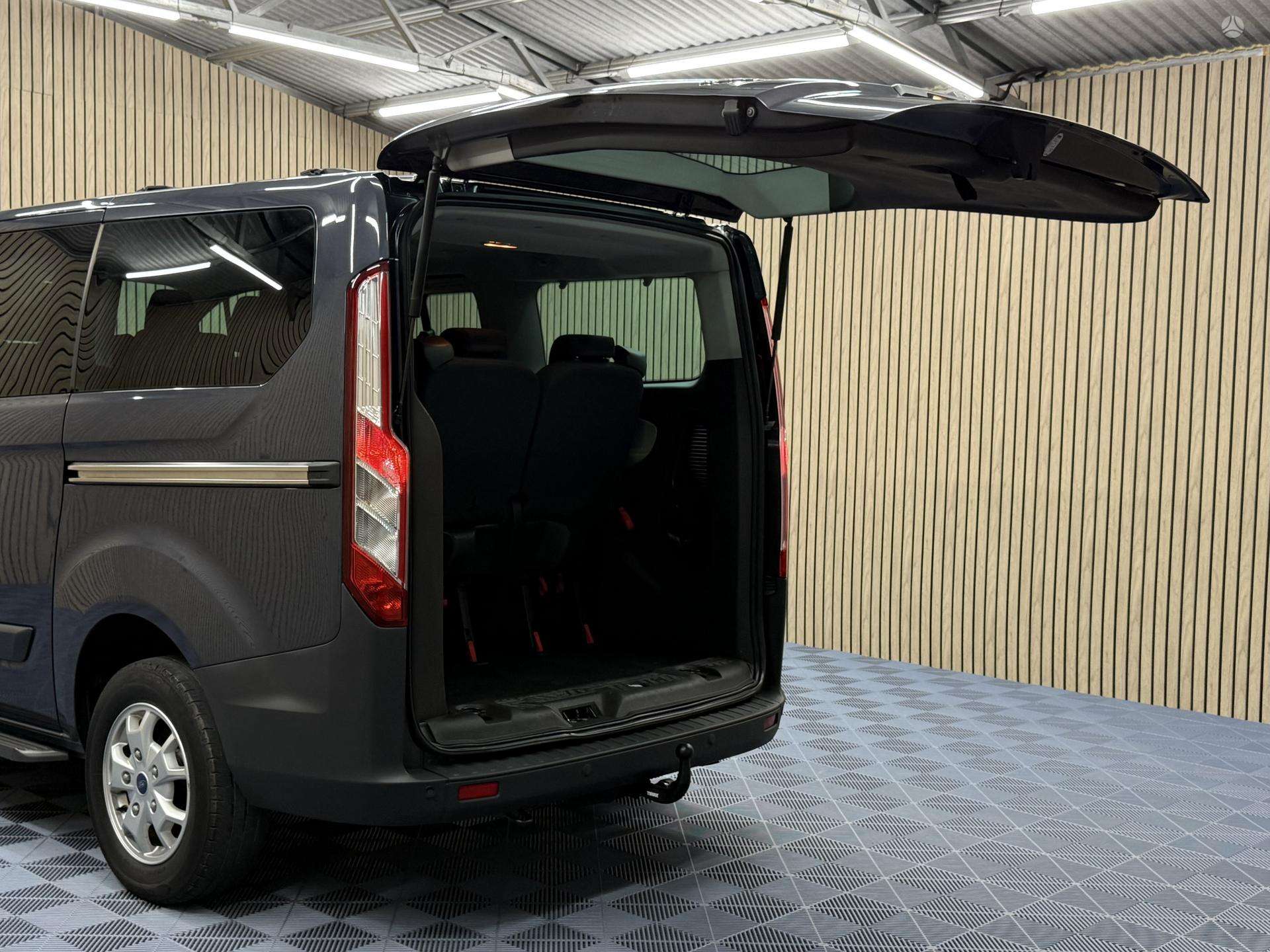 Ford Tourneo Custom