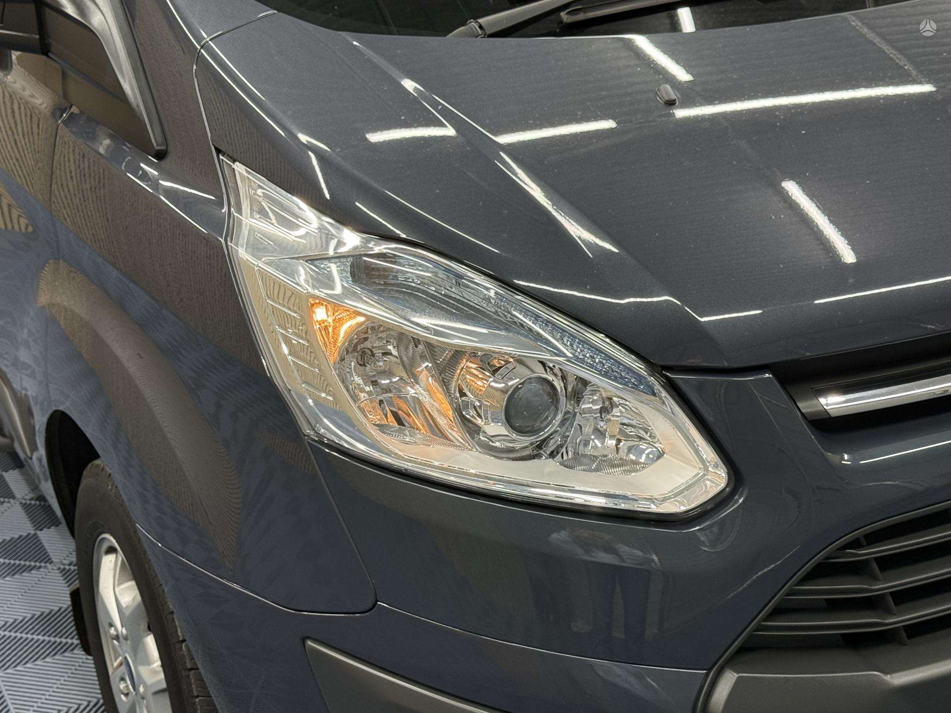 Ford Tourneo Custom