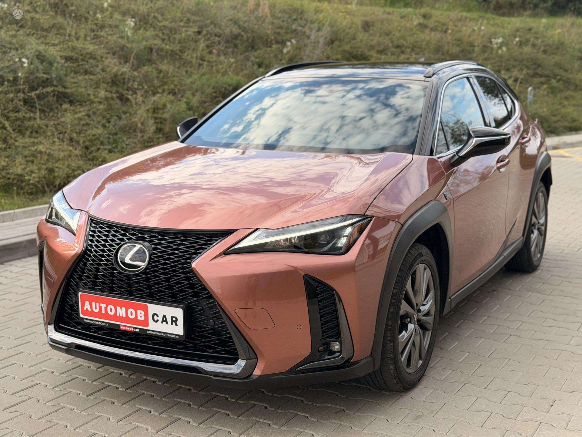 Lexus Ux 300h nuotrauka 1 iš 34
