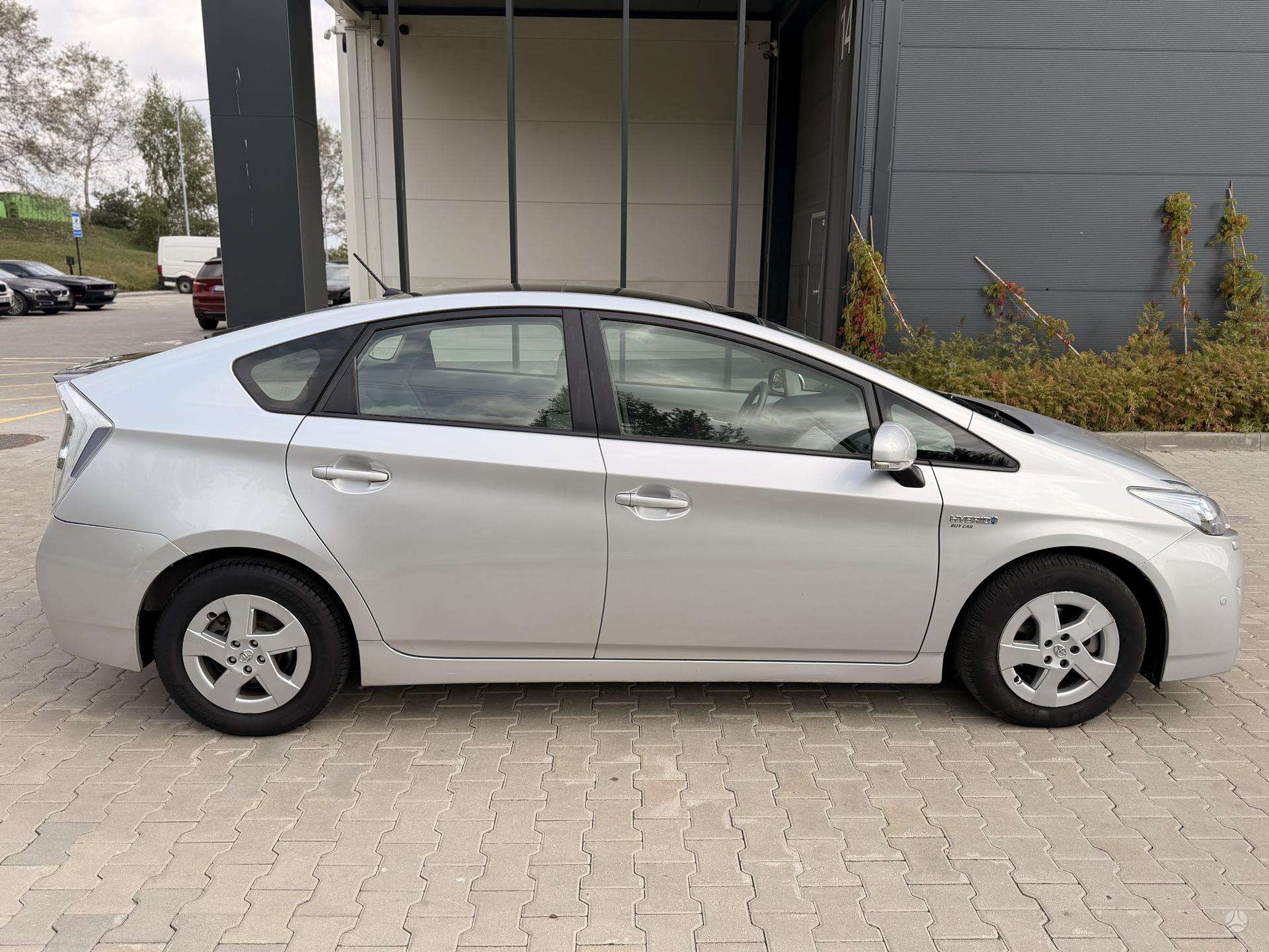 Toyota Prius nuotrauka 6