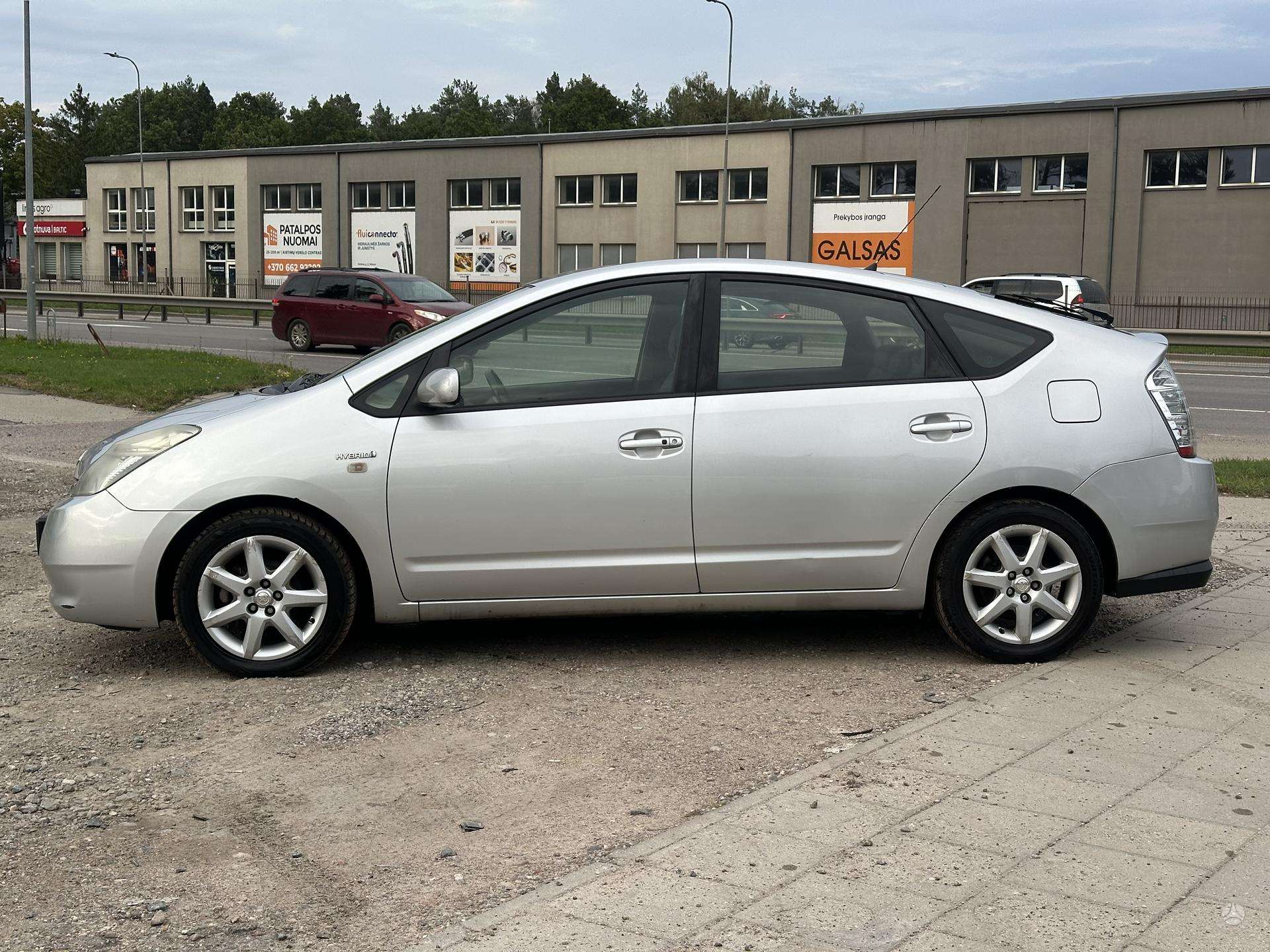 Toyota Prius nuotrauka 5